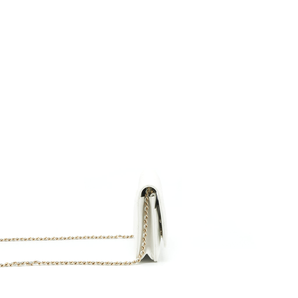 chanel-21c-wallet-on-chain-limit-edition-white-lghw