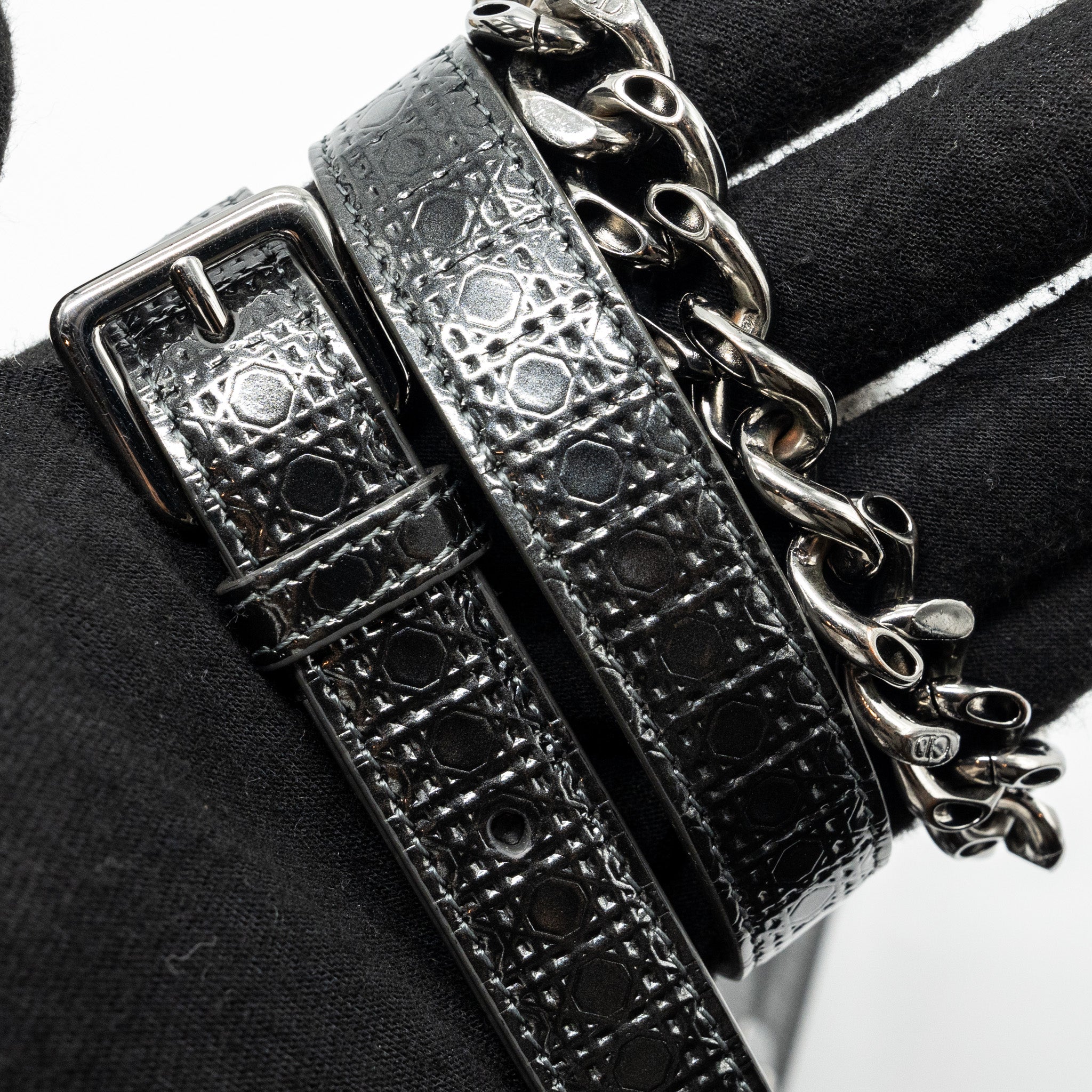 dior-medium-diorama-calfskin-metallic-silver-shw