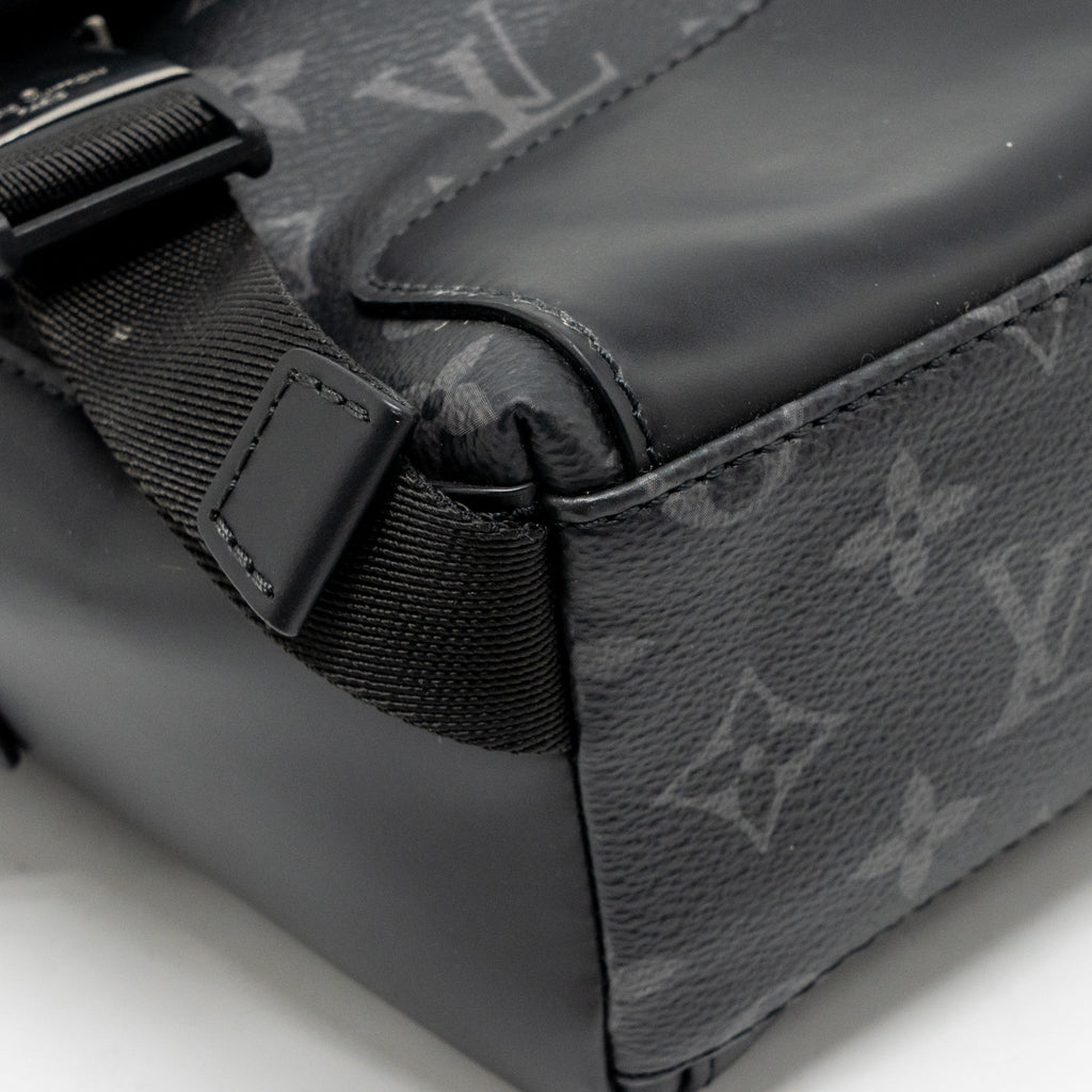 louis-vuitton-messenger-voyager-pm-monogram-eclipse-black-shw