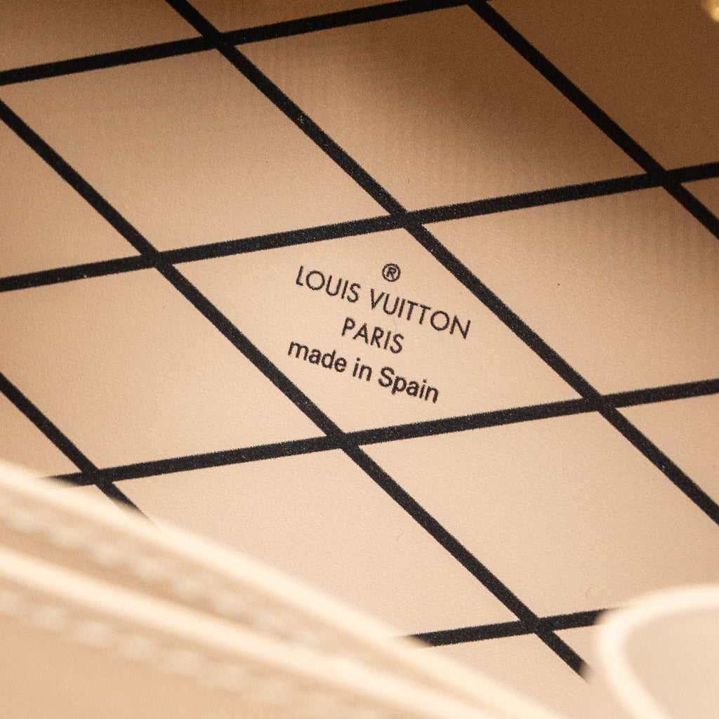 louis-vuitton-mini-boite-chapeau-canvas-monogram-reverse-ghw