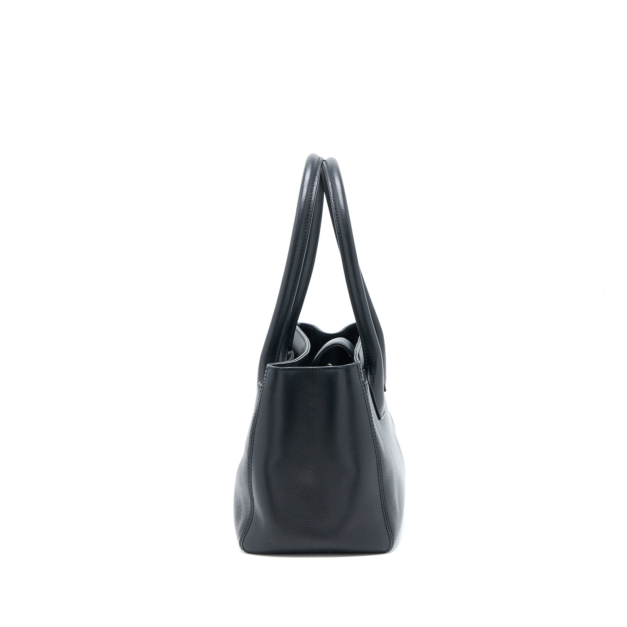 chanel-cerf-tote-bag-grained-calfskin-black-shw
