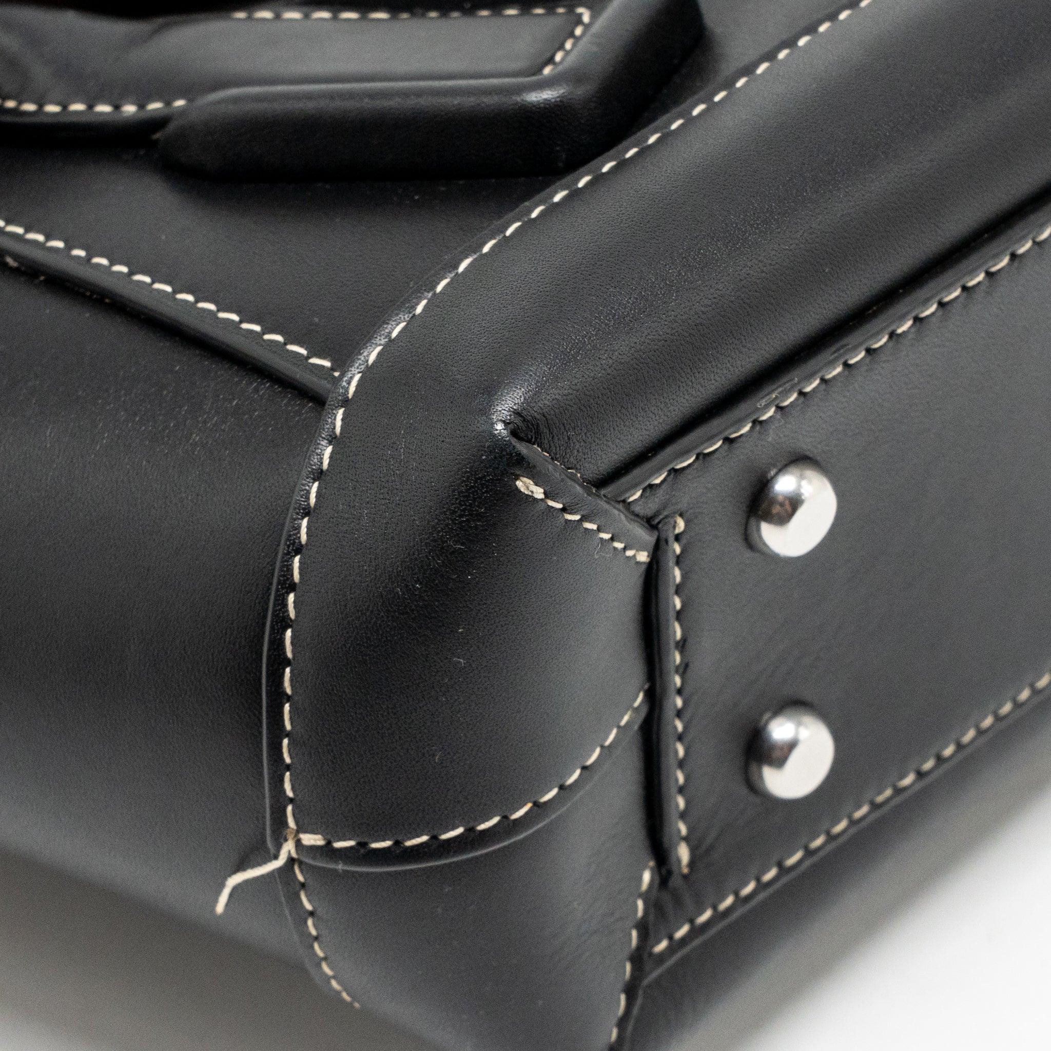 bottega-veneta-small-arco-bag-calfskin-black-shw