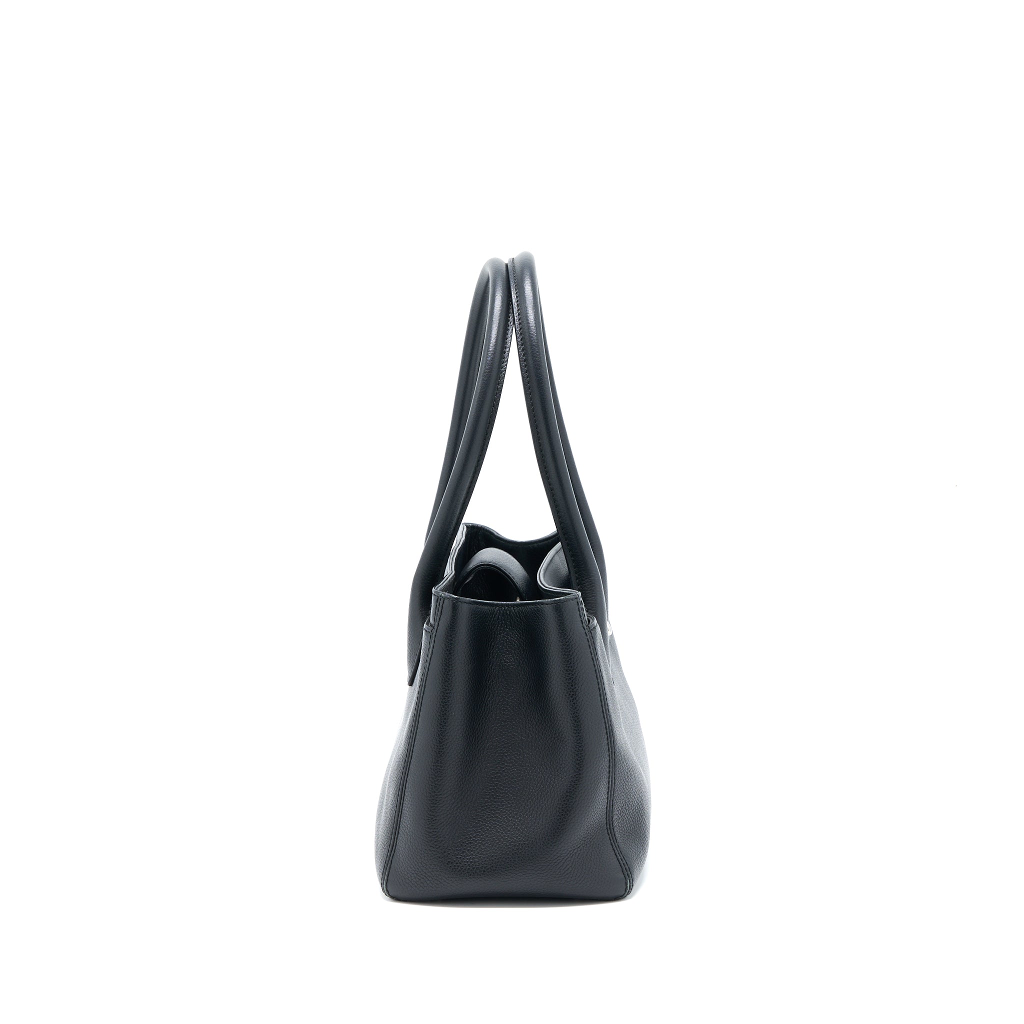chanel-cerf-tote-bag-grained-calfskin-black-shw