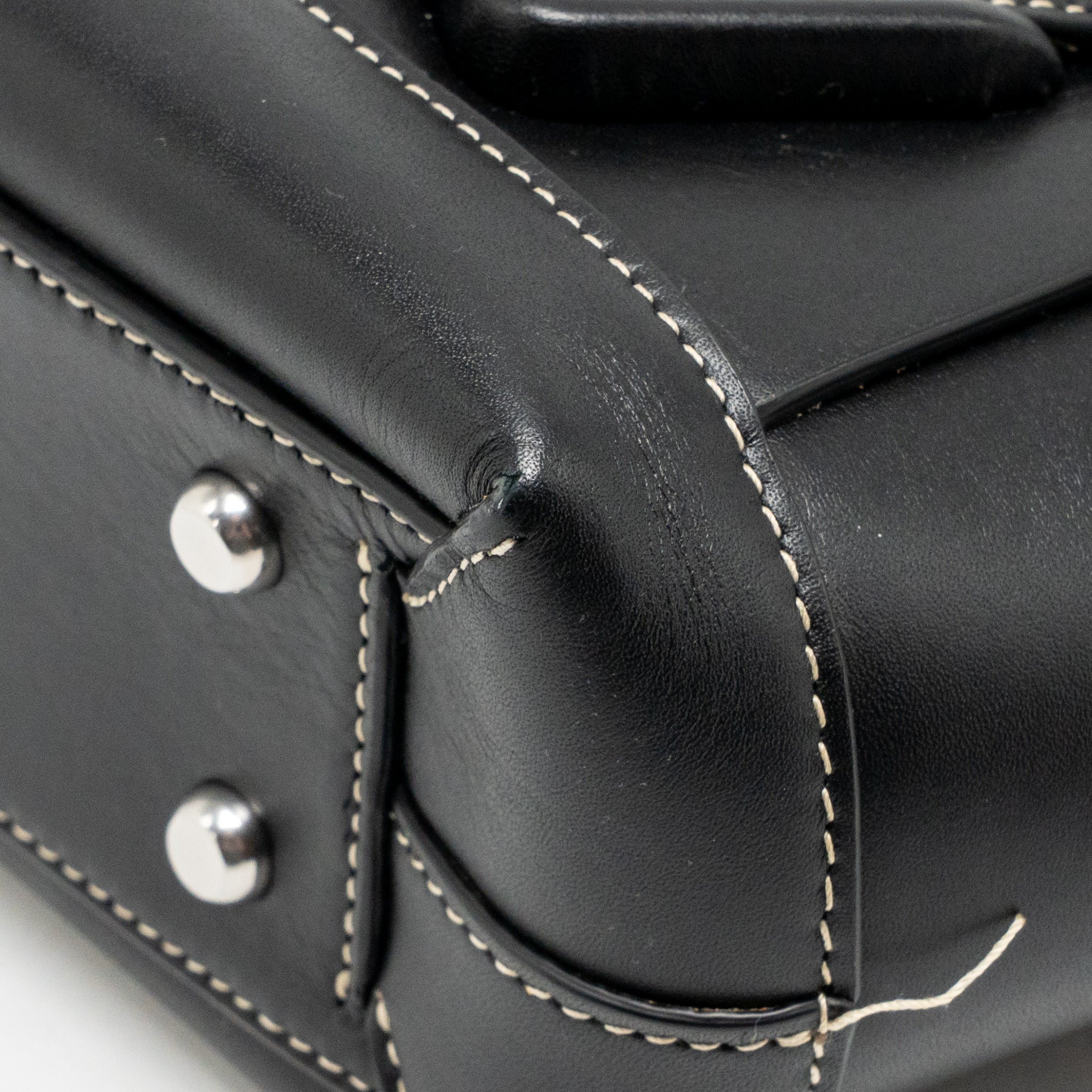 bottega-veneta-small-arco-bag-calfskin-black-shw