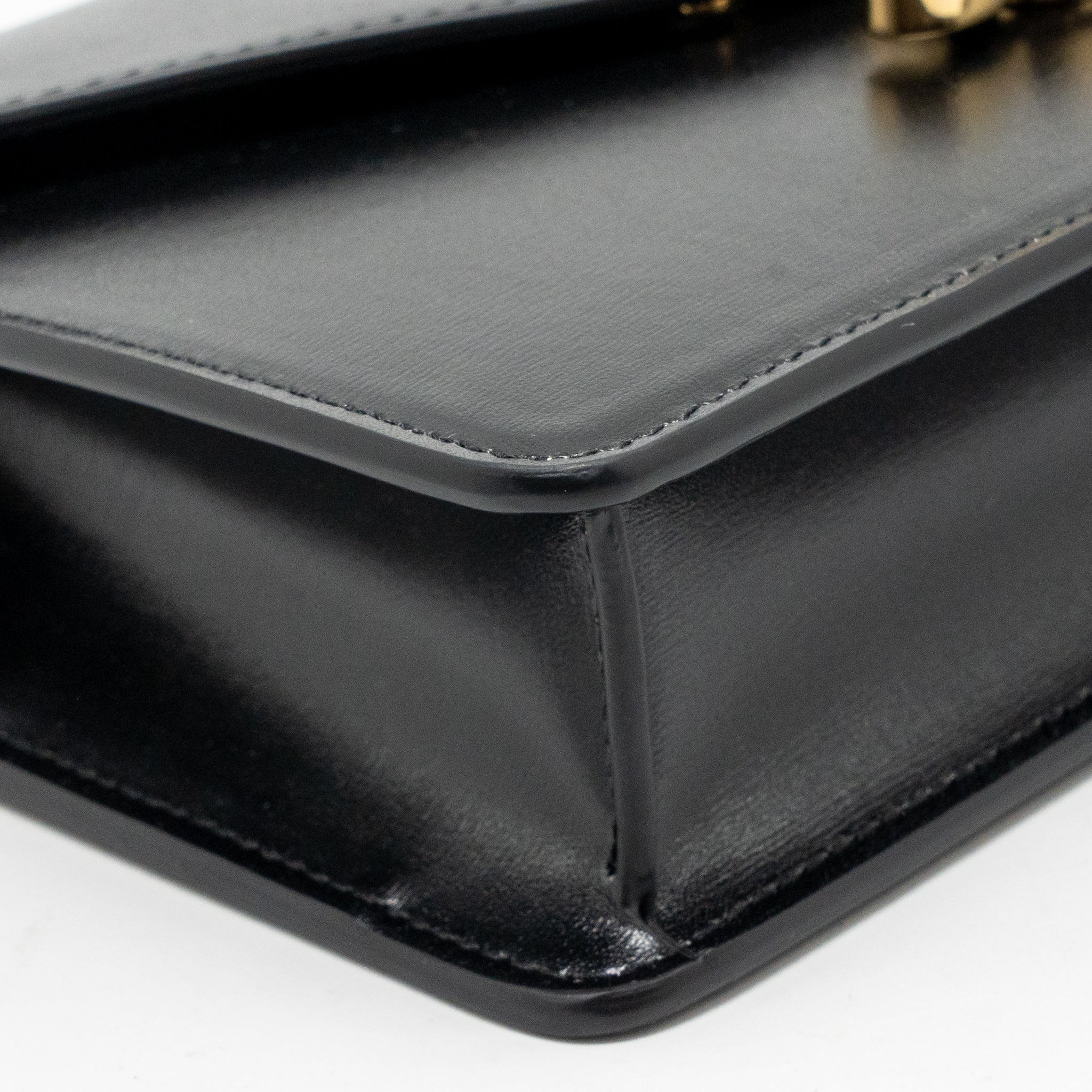celine-wallet-on-chain-margo-calfskin-black-ghw