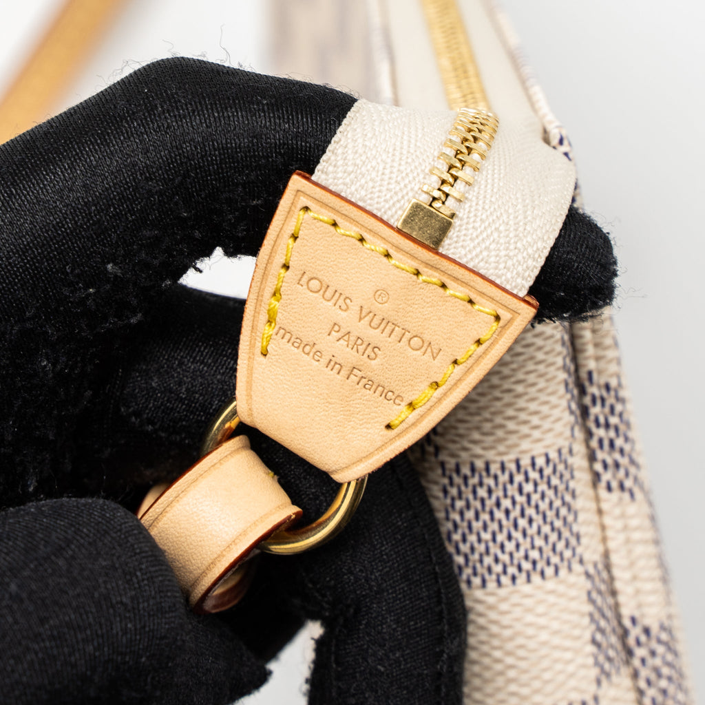 louis-vuitton-pochette-accessories-damier-azur-ghw