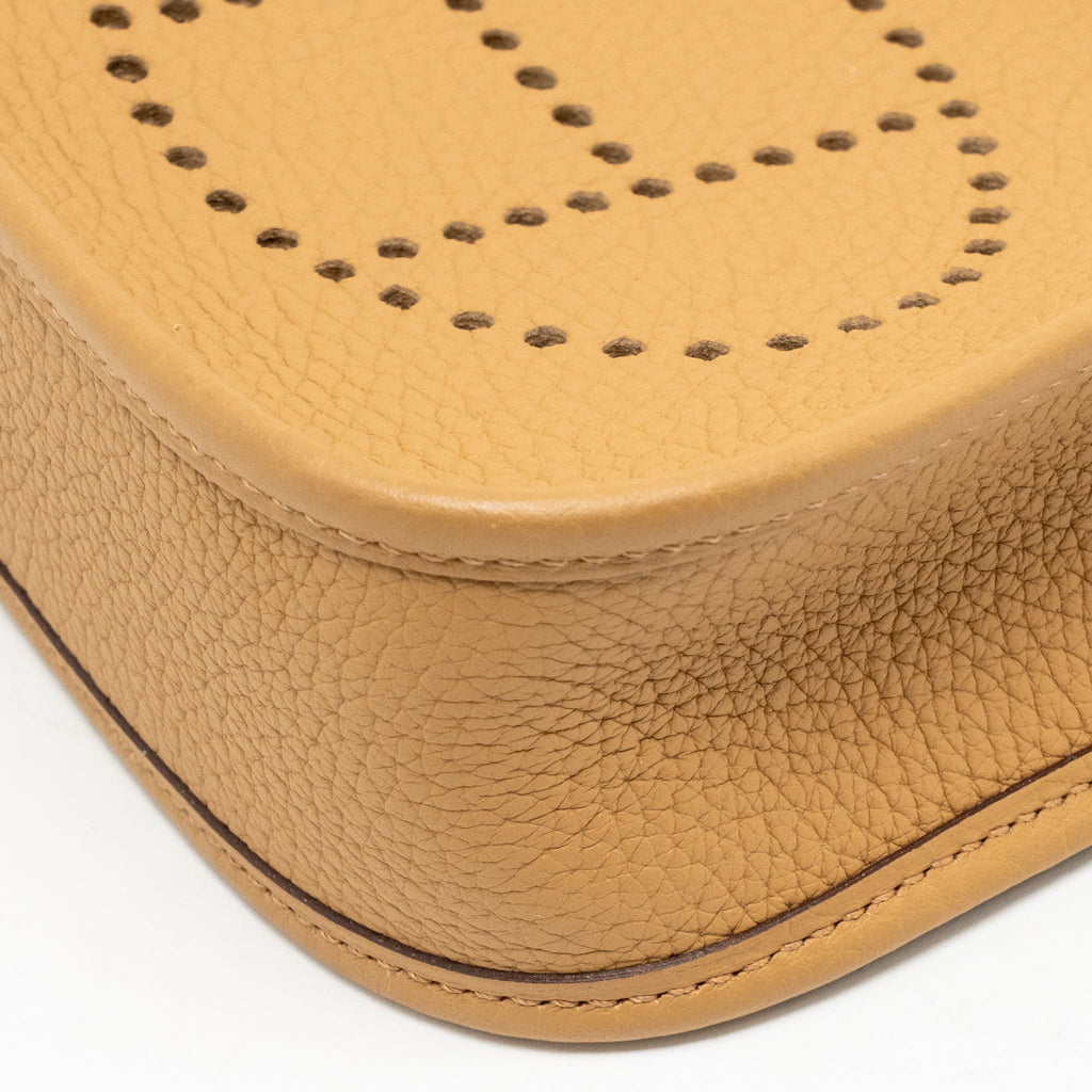 hermes-mini-evelyne-clemence-biscuit-camel-ghw-stamps