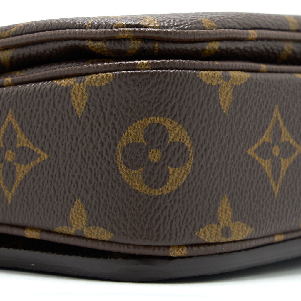 louis-vuitton-pochette-metis-monogram-canvas-ghw-10