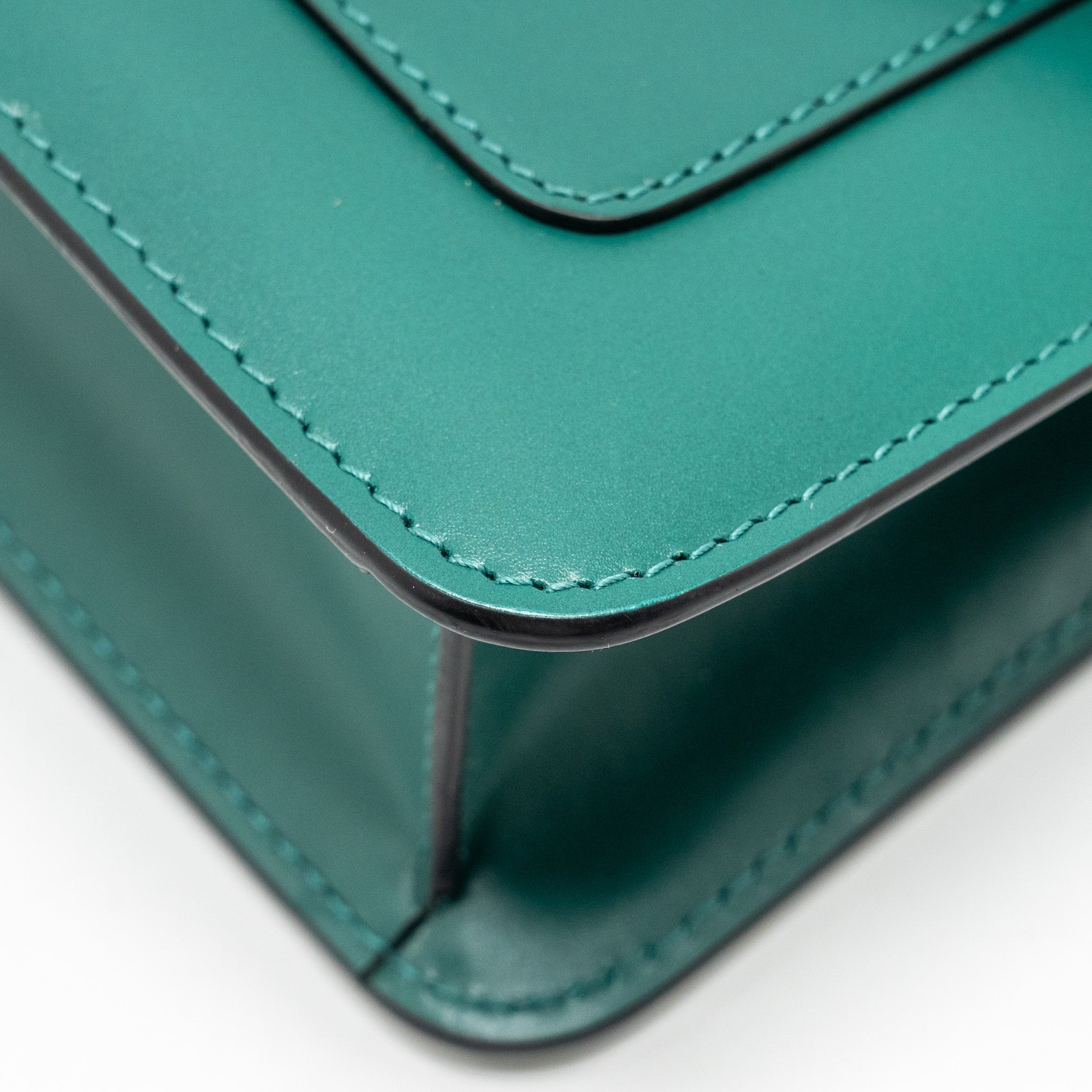bvlgari-serpenti-forever-bag-calfskin-green-lghw
