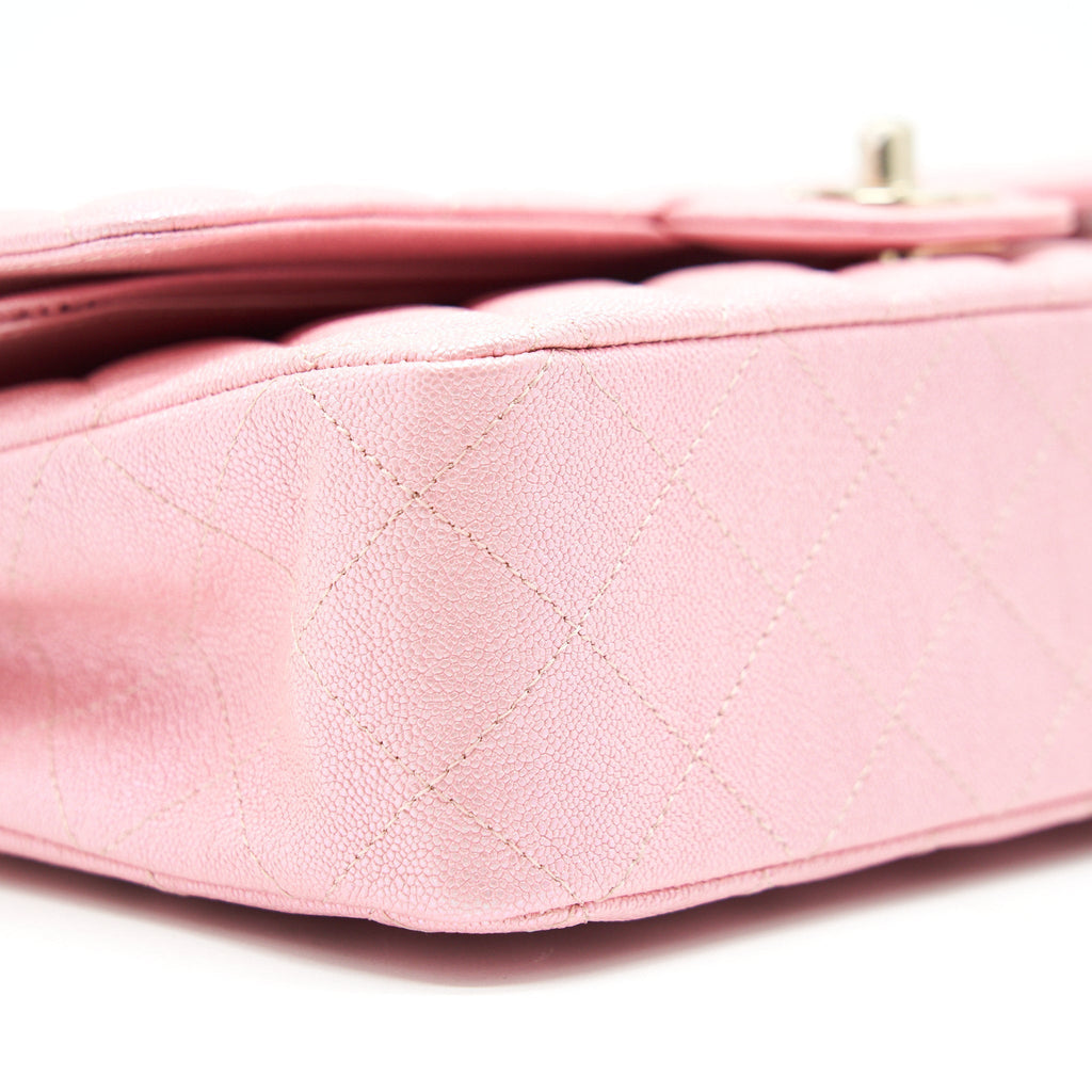 chanel-iridescent-pearly-pink-medium-classic-double-flap-bag-caviar-with-lghw-1