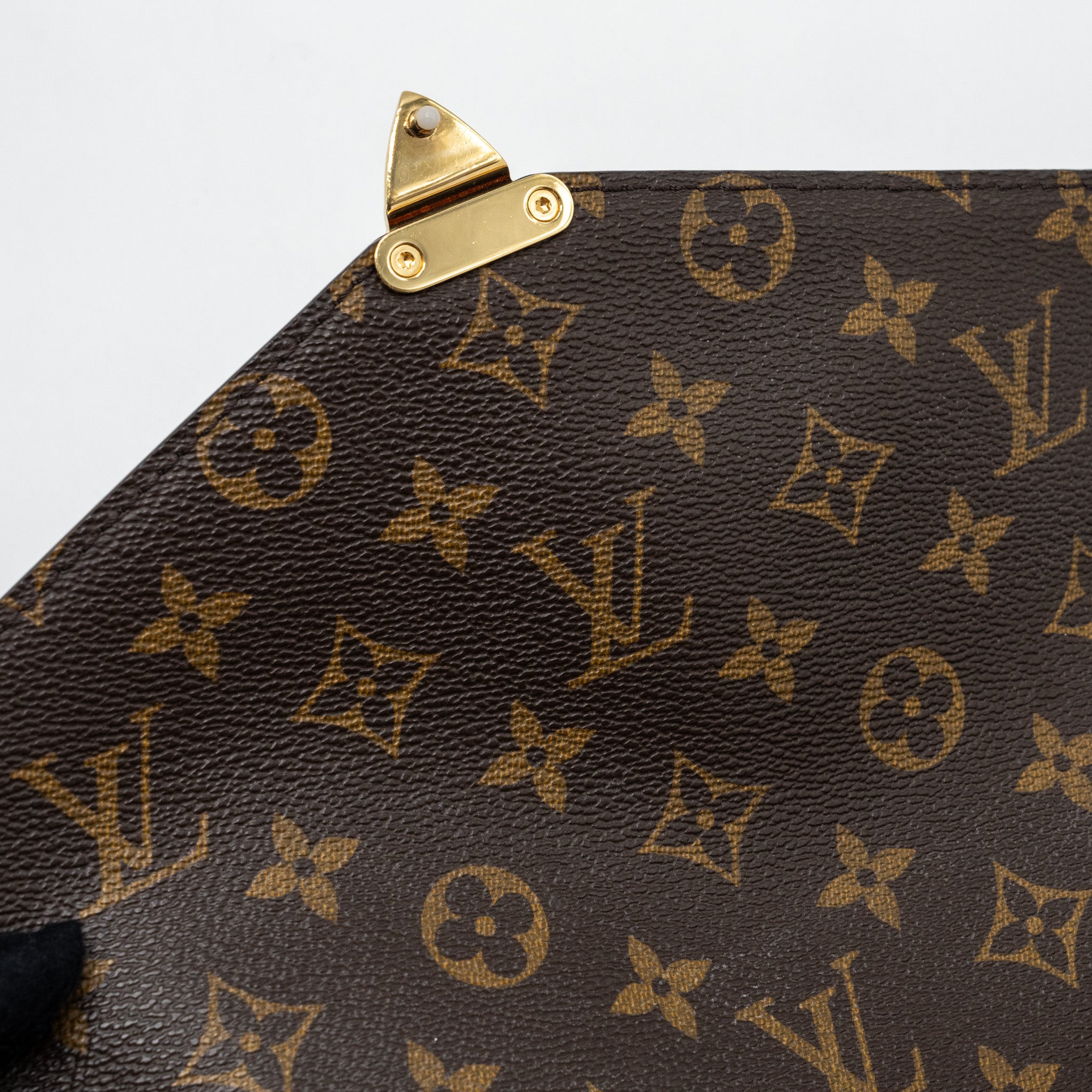 louis-vuitton-pochette-metis-monogram-canvas-ghw-17