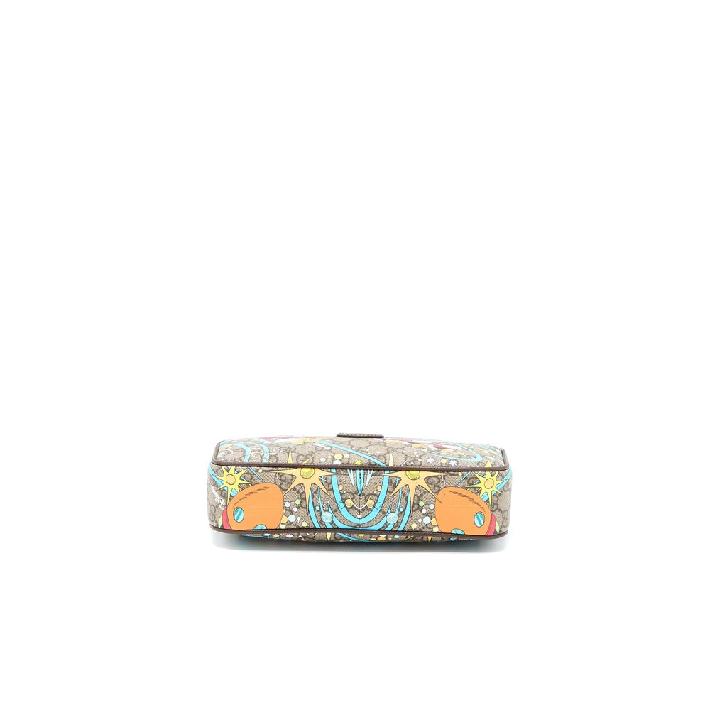 gucci-x-disney-donald-duck-belt-bag-ghw
