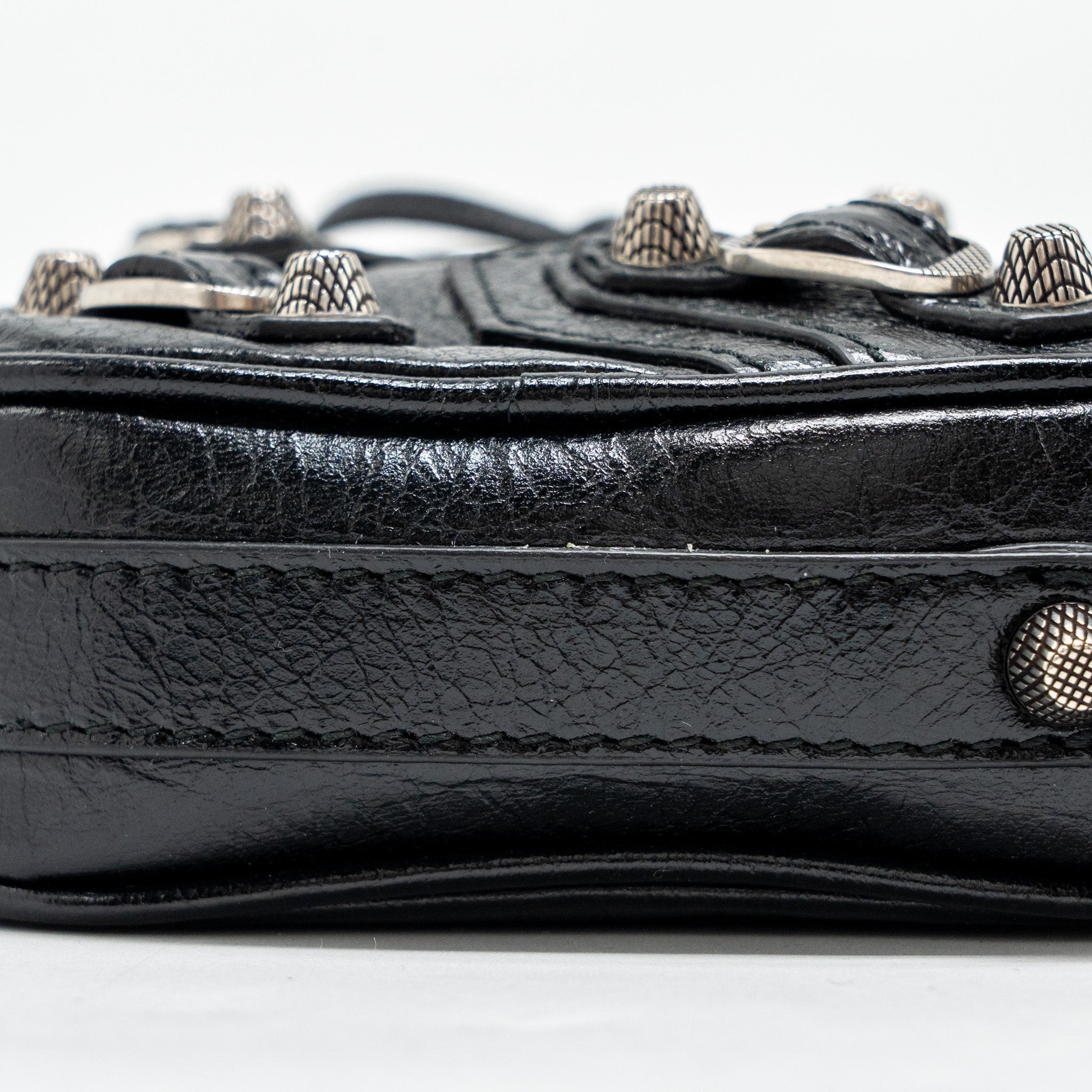 balenciaga-le-cagole-heart-mini-bag-lambskin-black-shw-copy-1