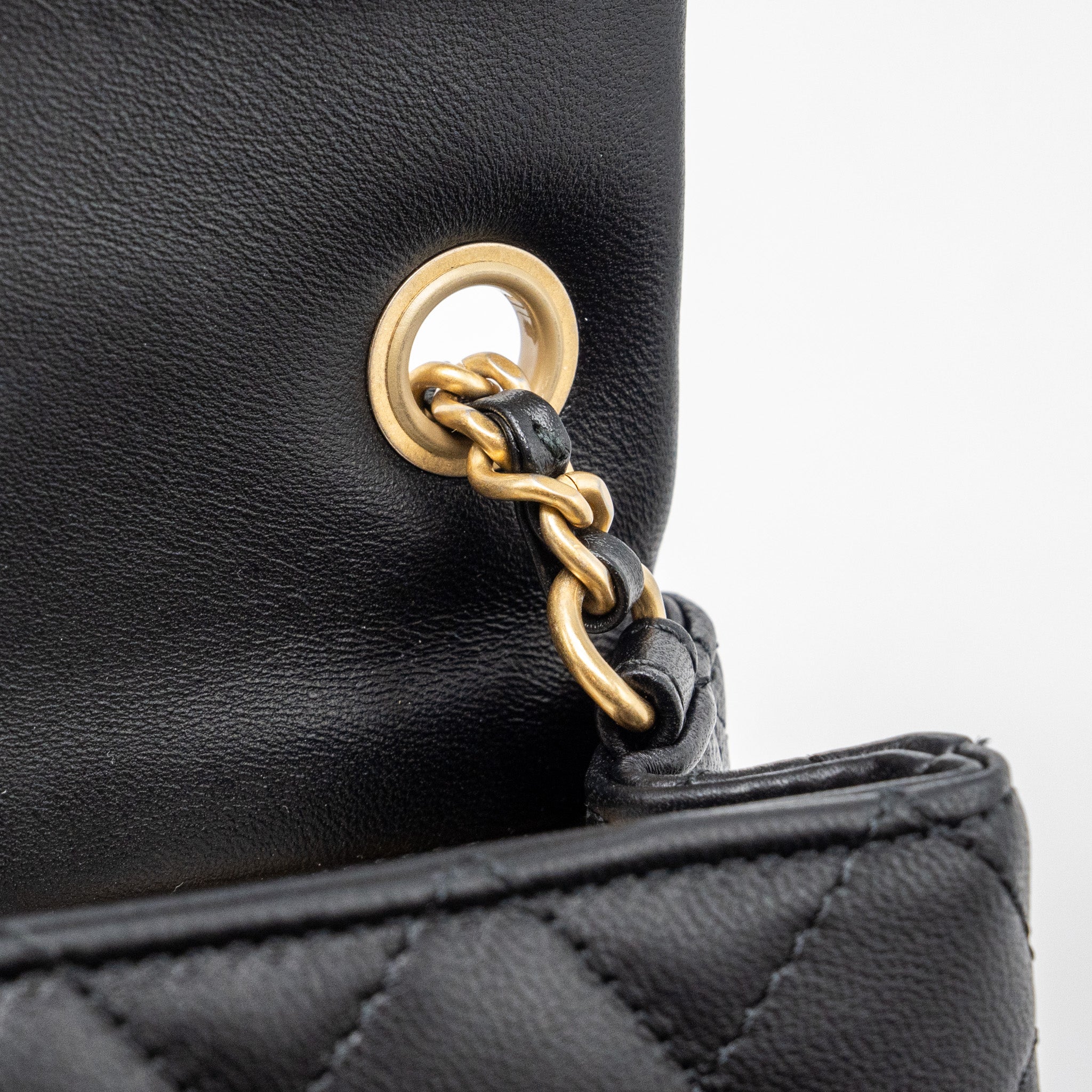 chanel-23k-pearl-crush-mini-rectangular-flap-bag-lambskin-black-ghw-microchip-2
