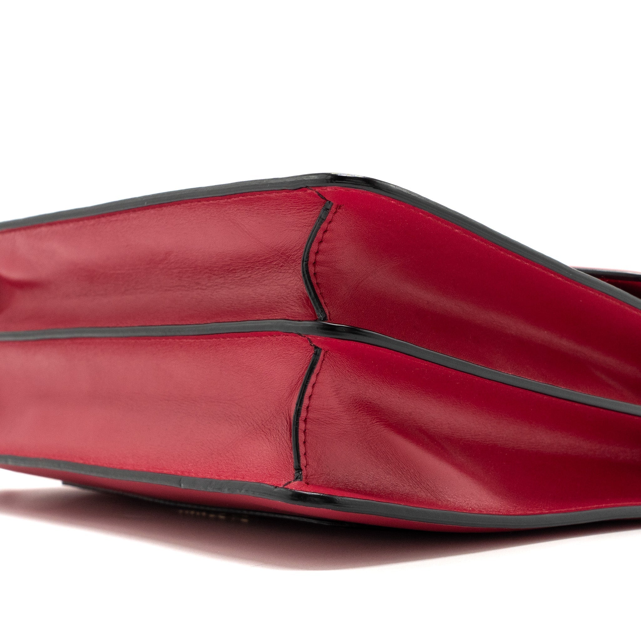 bvlgari-top-handle-serpenti-flap-bag-calfskin-dark-pink-lghw