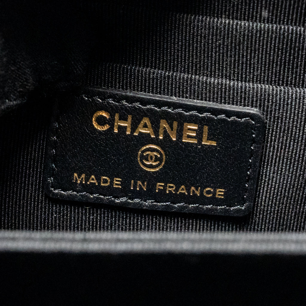 chanel-coco-charms-chain-quilted-pouch-bag-lambskin-black-lghw