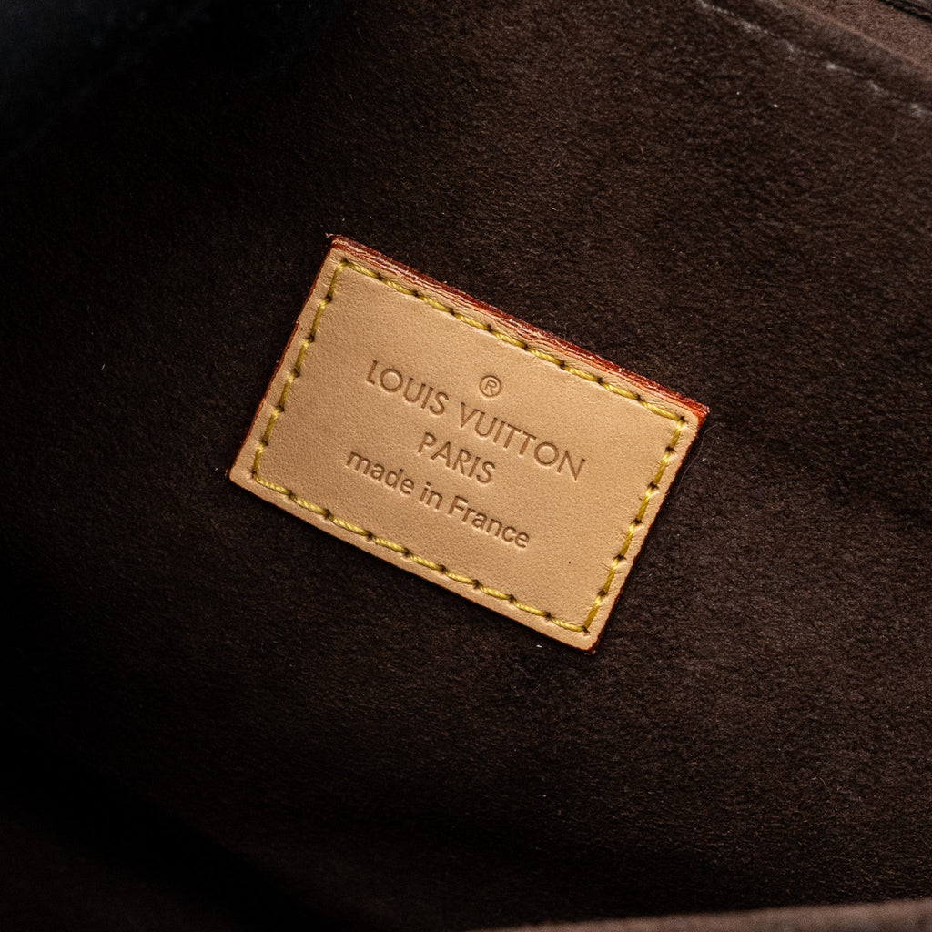 louis-vuitton-pochette-metis-monogram-canvas-ghw-17