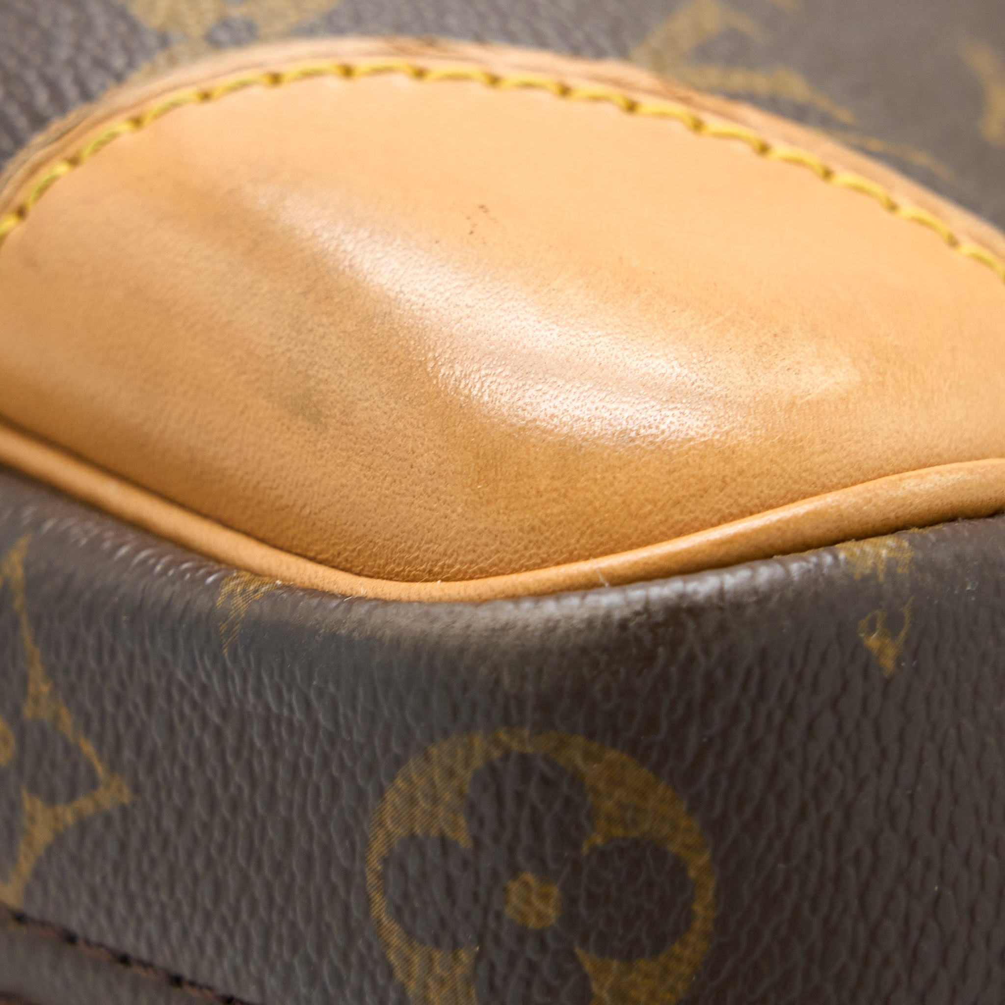 louis-vuitton-large-luggage-bag-monogram-canvas-ghw