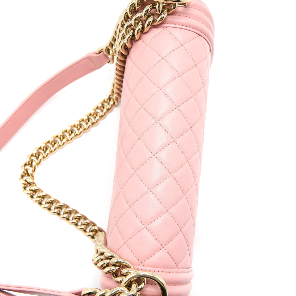 chanel-medium-boy-bag-calfskin-pink-lghw