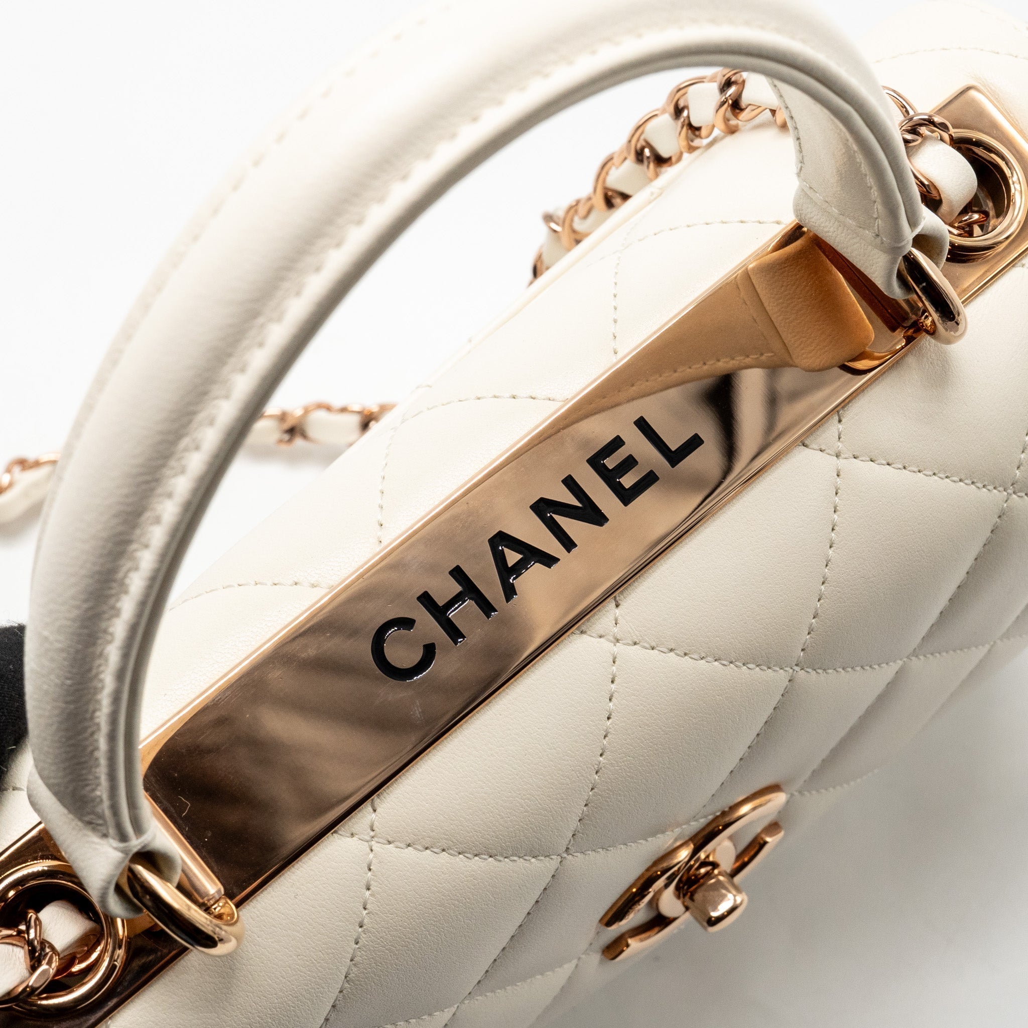 chanel-top-handle-trendy-cc-flap-bag-lambskin-white-rghwmicrochip
