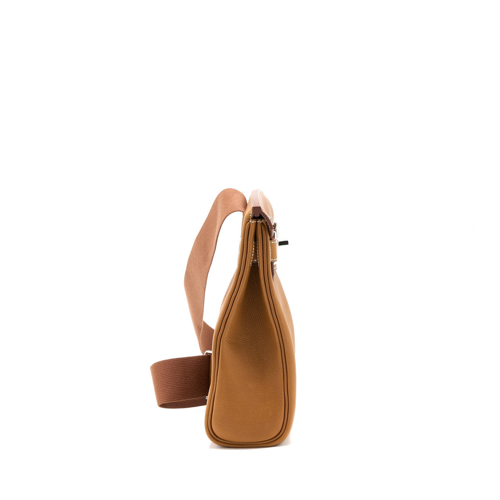 hermes-hac-a-dos-pm-backpack-barenia-faubourg-34-fauve-shw-stamp-u