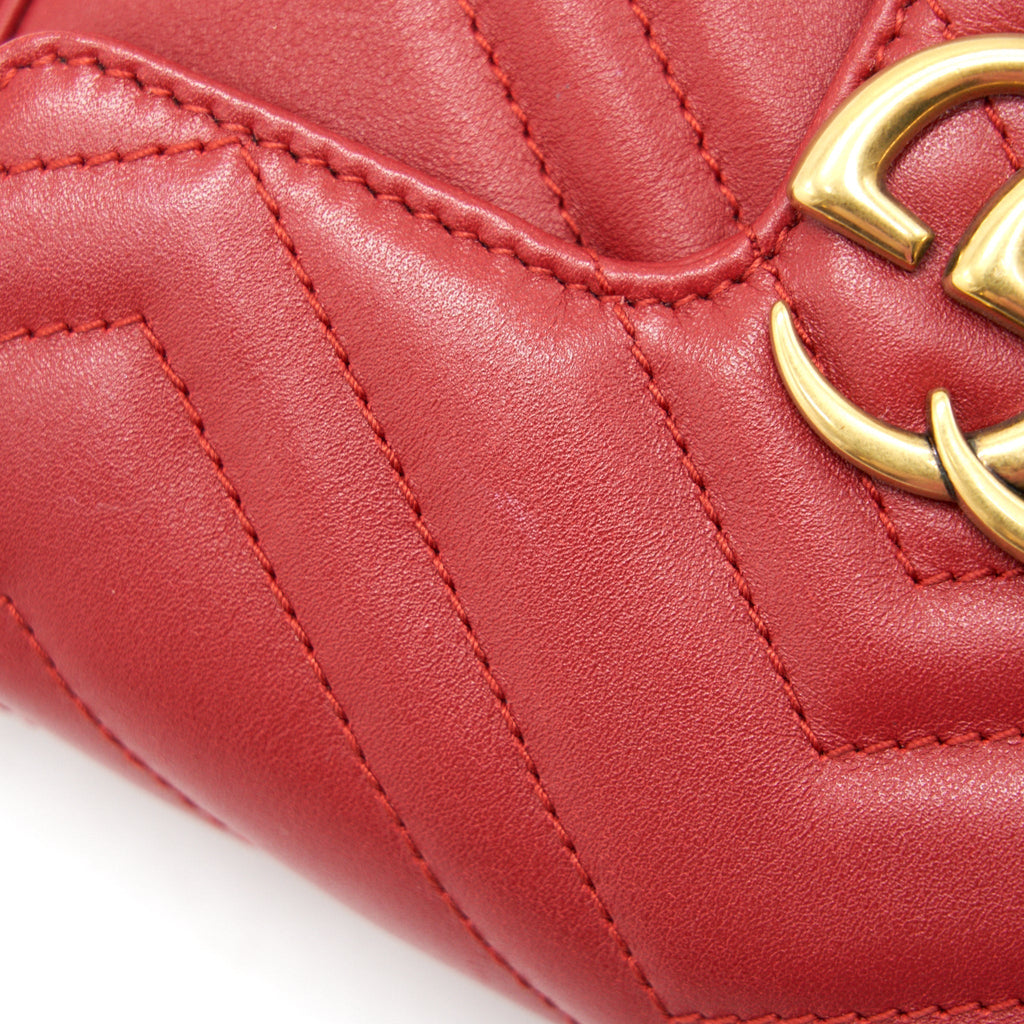 gucci-gg-marmont-super-mini-leather-bag-red