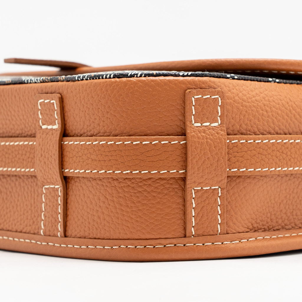 goyard-belvedere-pm-messenger-bag-goyardine-canvas-calfskin-black-tan-shw-copy