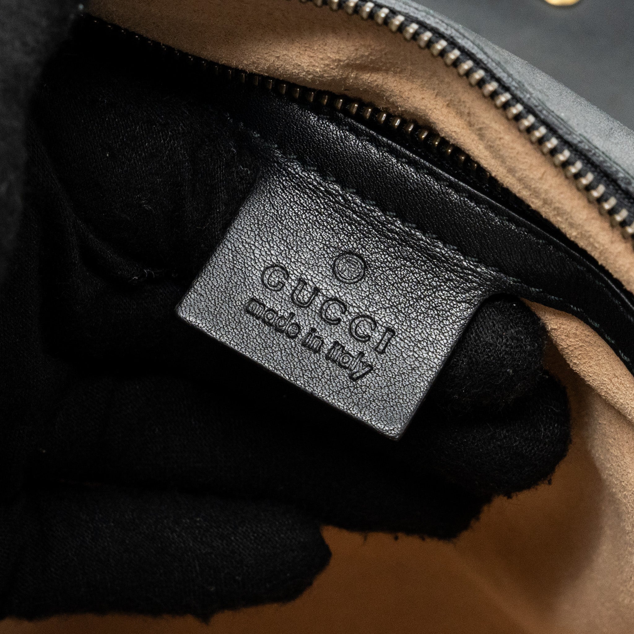 gucci-medium-gg-marmont-bag-calfskin-black-ghw