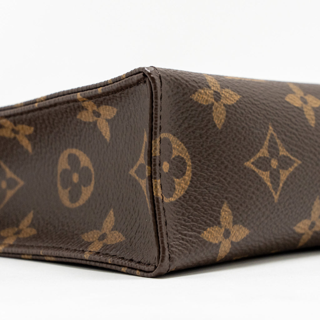 louis-vuitton-toiletry-pochette-26-monogram-canvas-ghw-13