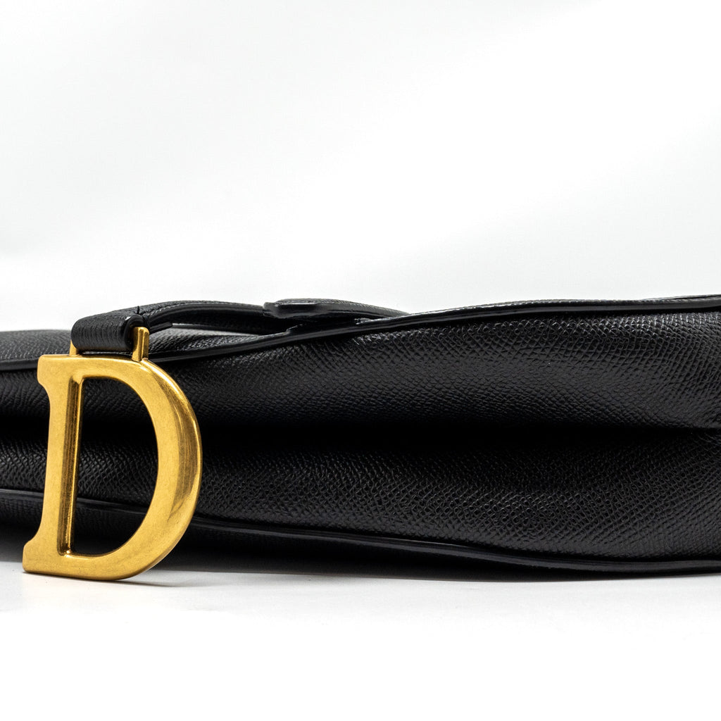 dior-medium-saddle-grained-calfskin-black-ghw