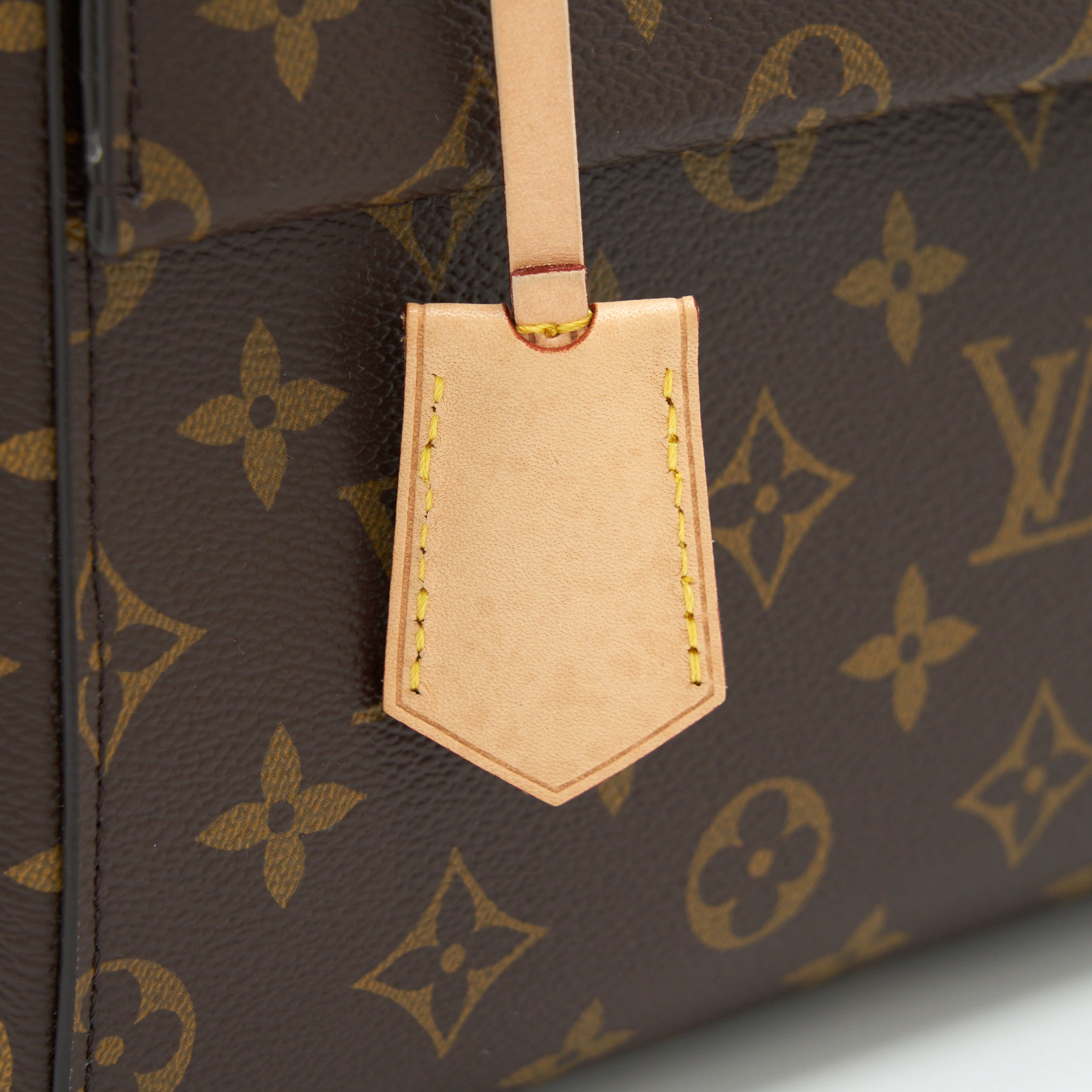 louis-vuitton-cluny-bb-monogram-canvas-ghw