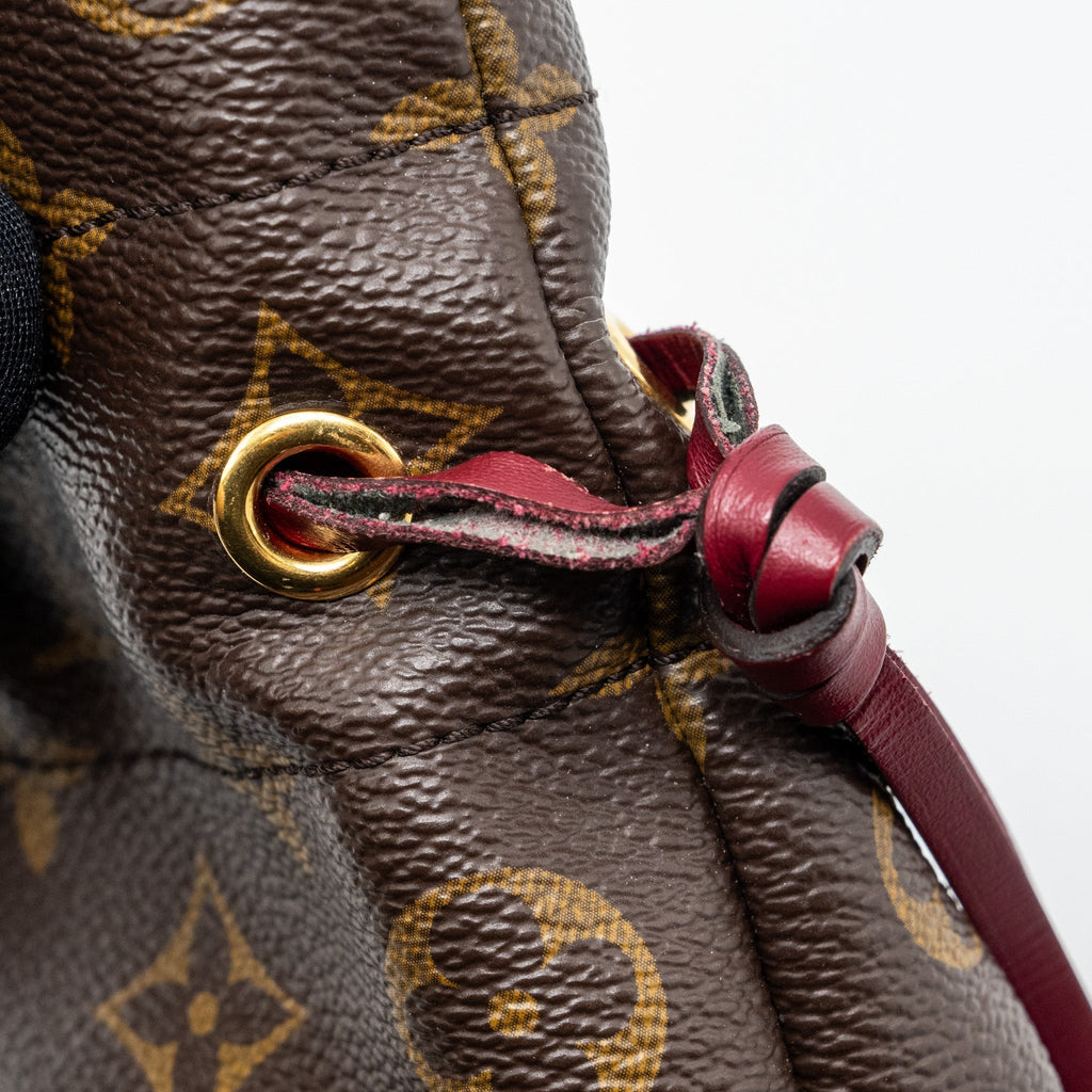 louis-vuitton-neo-pouch-monogram-canvas-ghw