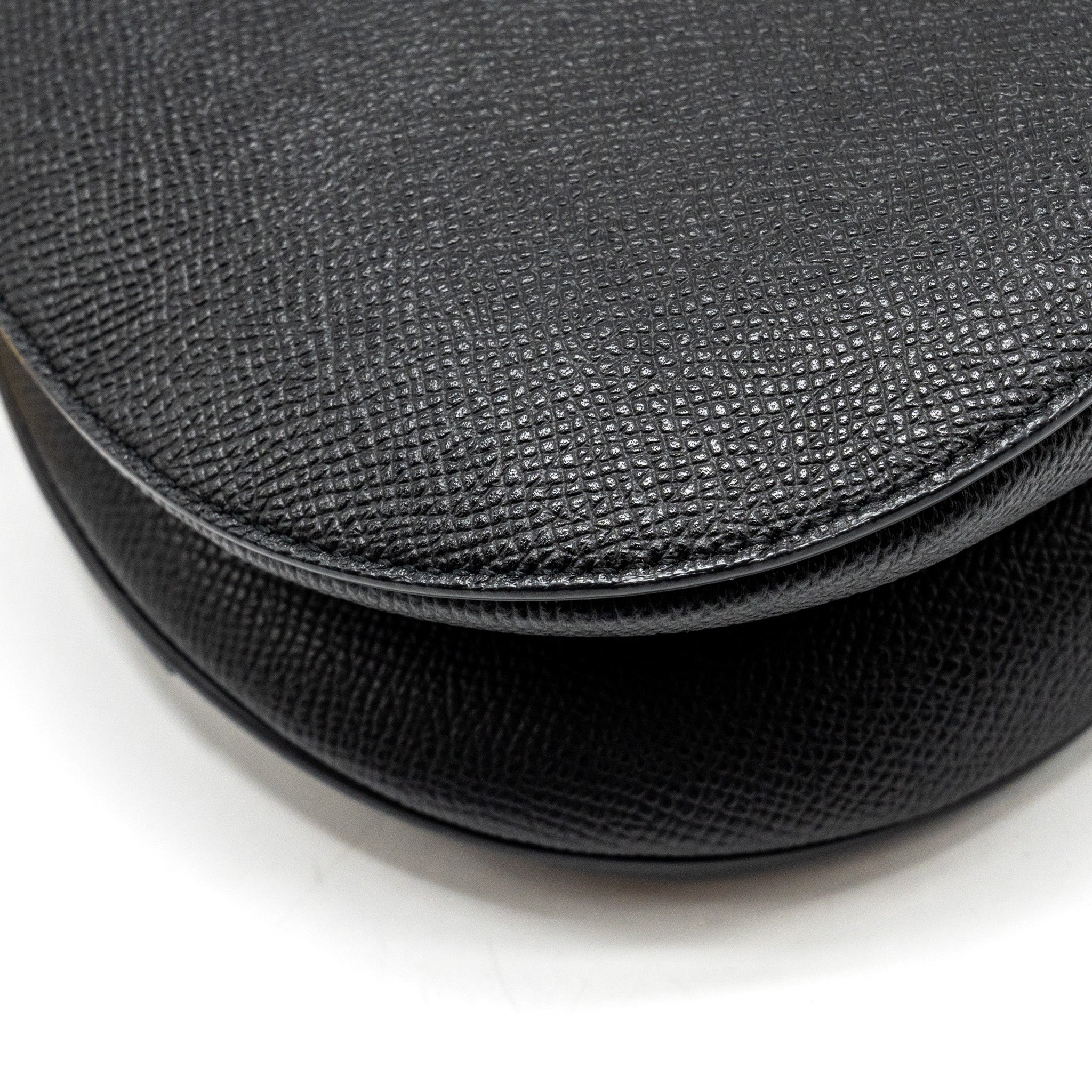 dior-medium-saddle-grained-calfskin-black-ghw