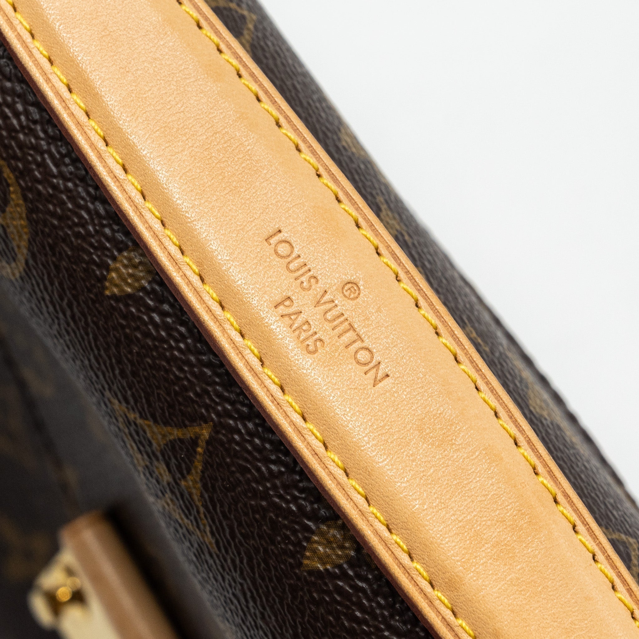 louis-vuitton-pochette-metis-monogram-canvas-ghw-20