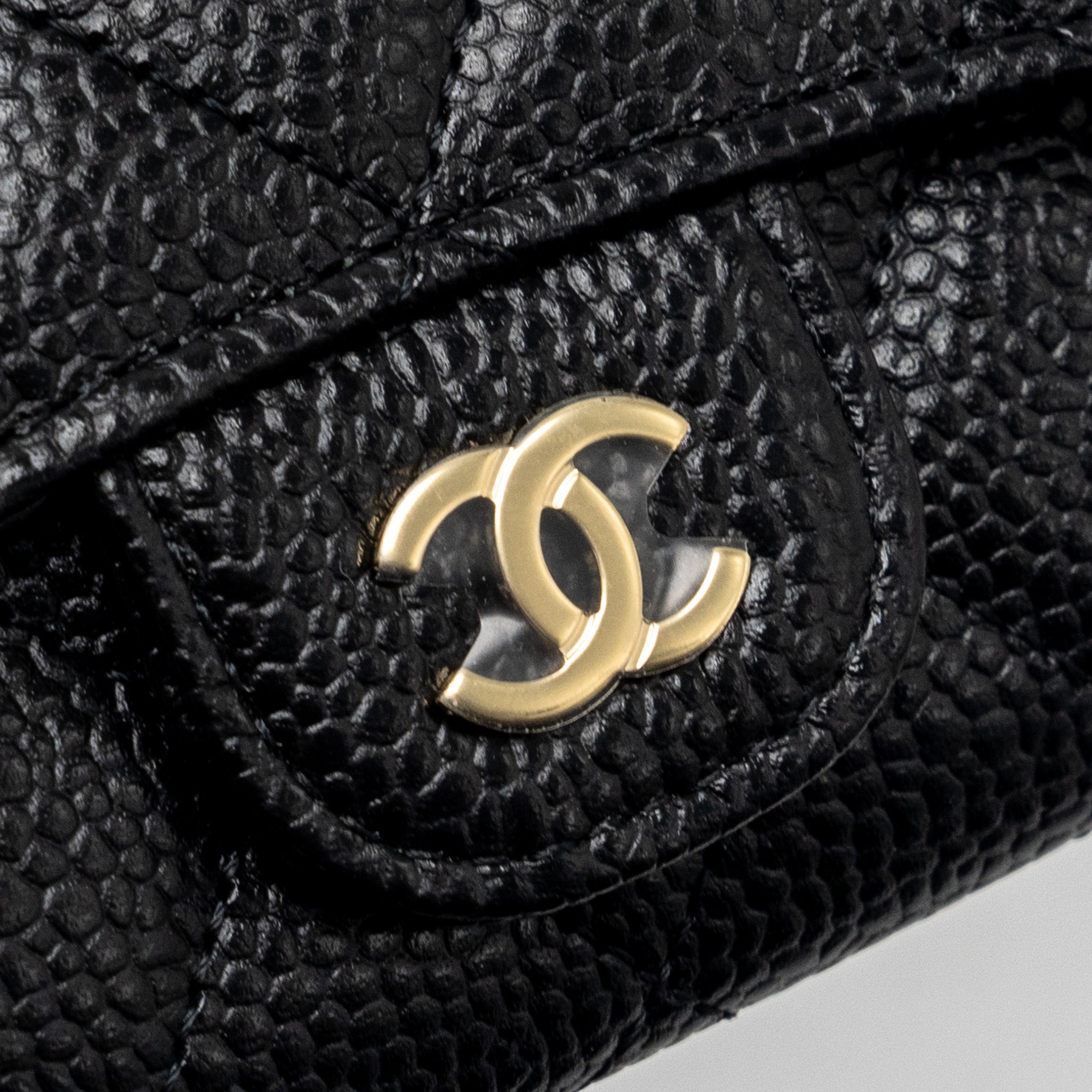 chanel-classic-flap-card-holder-caviar-black-ghw-microchip-11