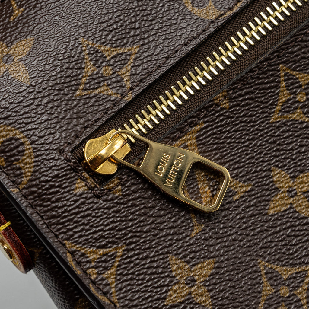 louis-vuitton-pochette-metis-monogram-canvas-ghw-20