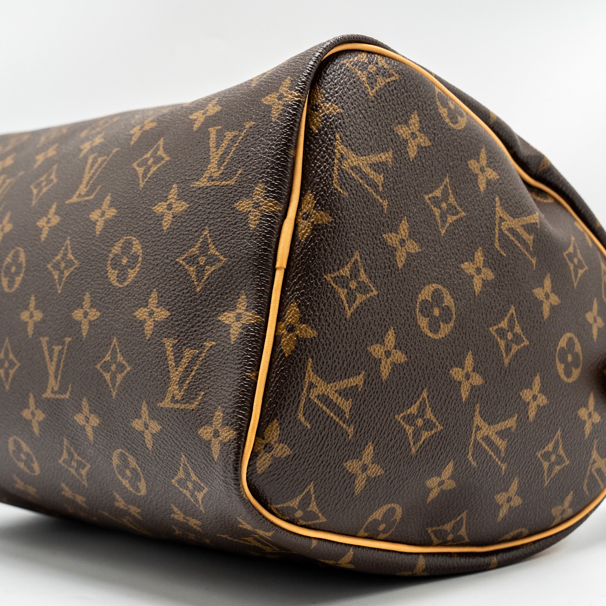 louis-vuitton-speedy-30-monogram-canvas-ghw-10