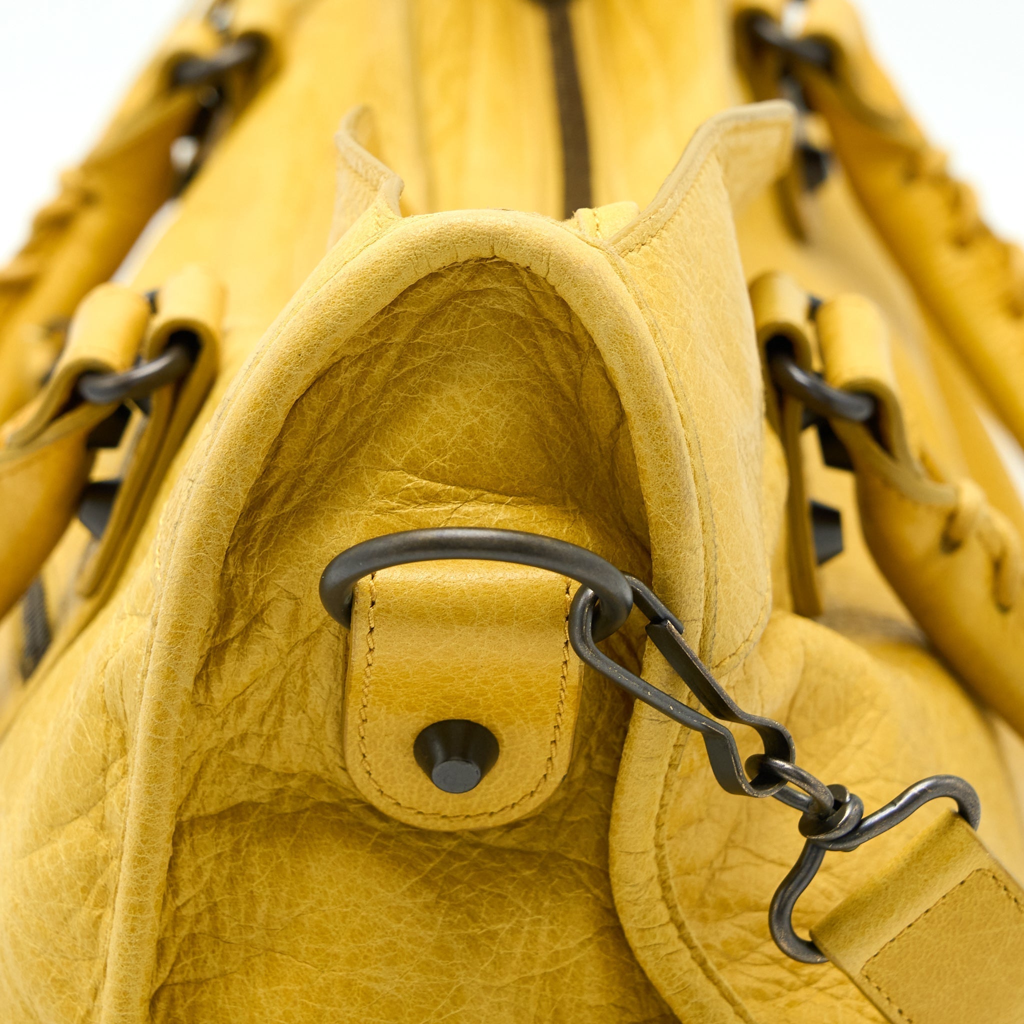 balenciaga-classic-city-bag-lambskin-yellow-black-hardware