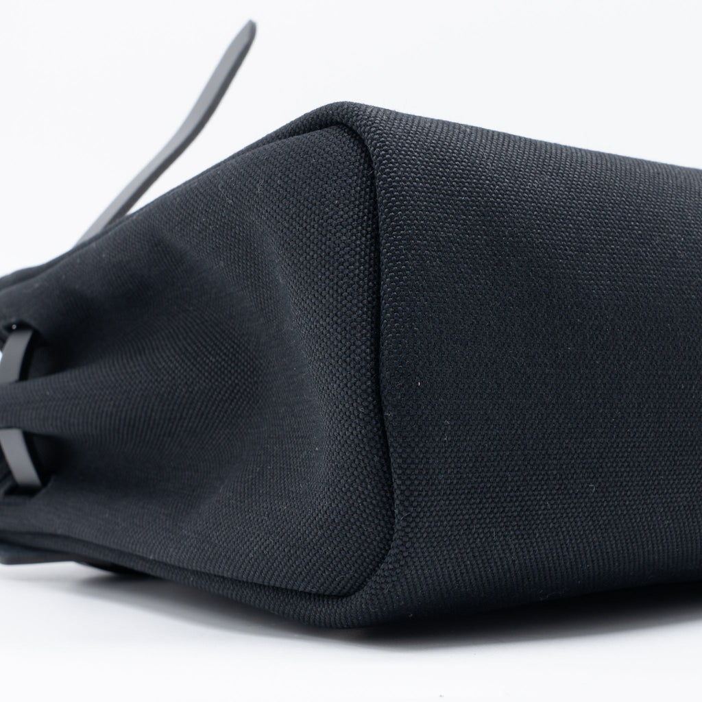 hermes-herbag-zip-31-bag-canvas-black-ghw-stamp-u