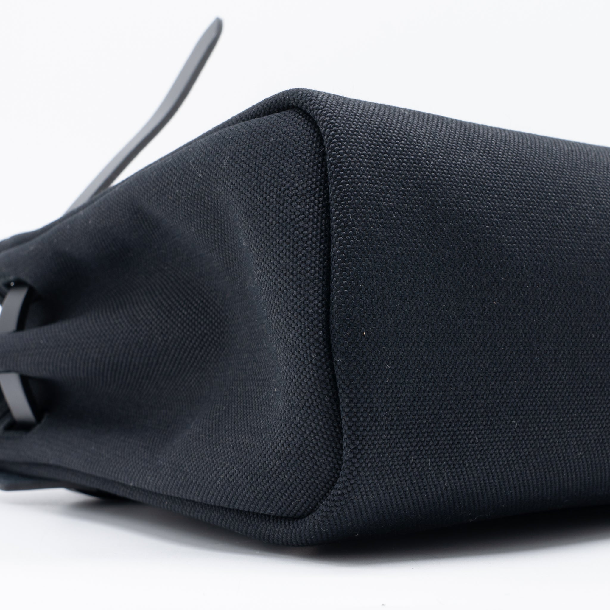 hermes-herbag-zip-31-bag-canvas-black-ghw-stamp-u