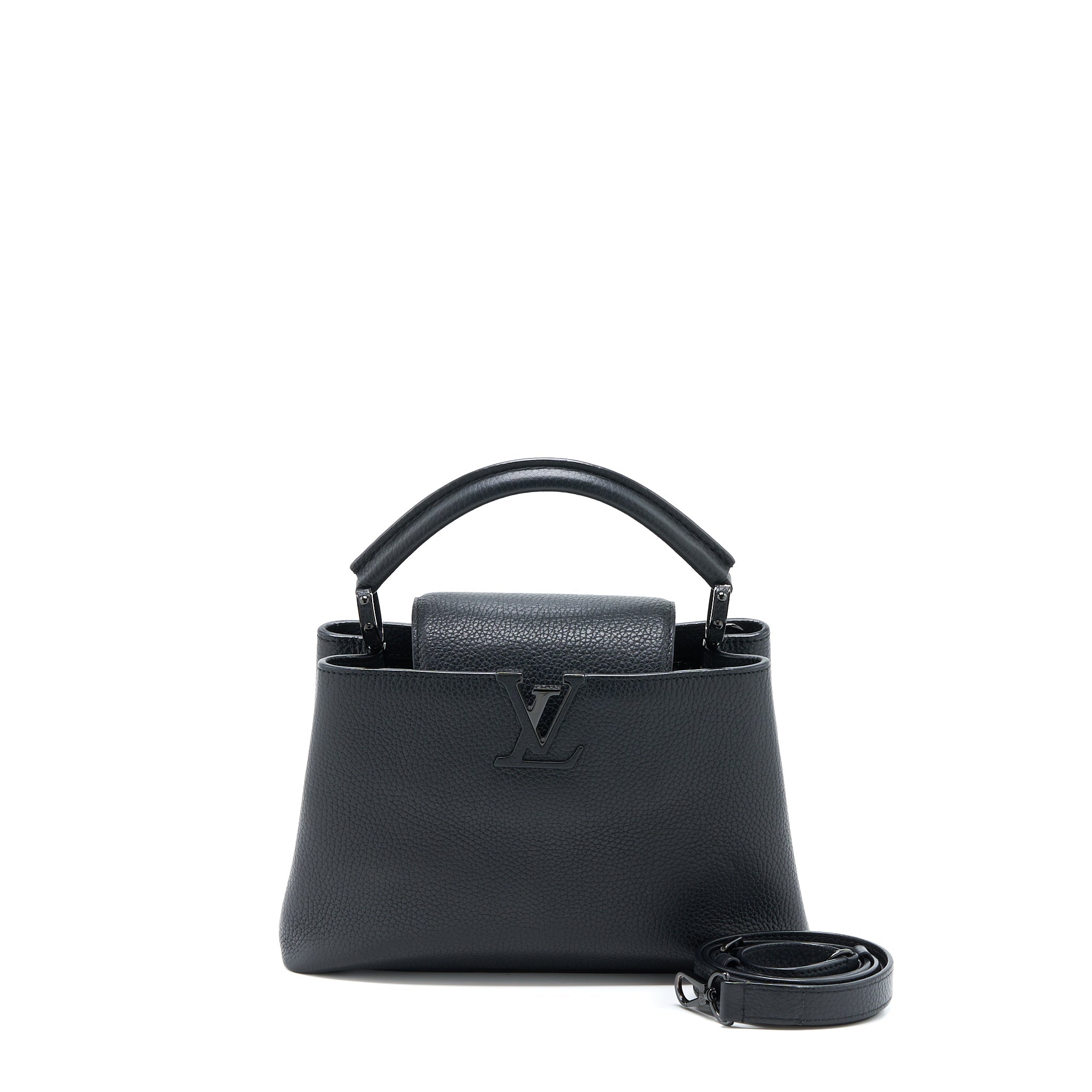 louis-vuitton-capucines-bb-taurillon-so-black-with-black-hardware
