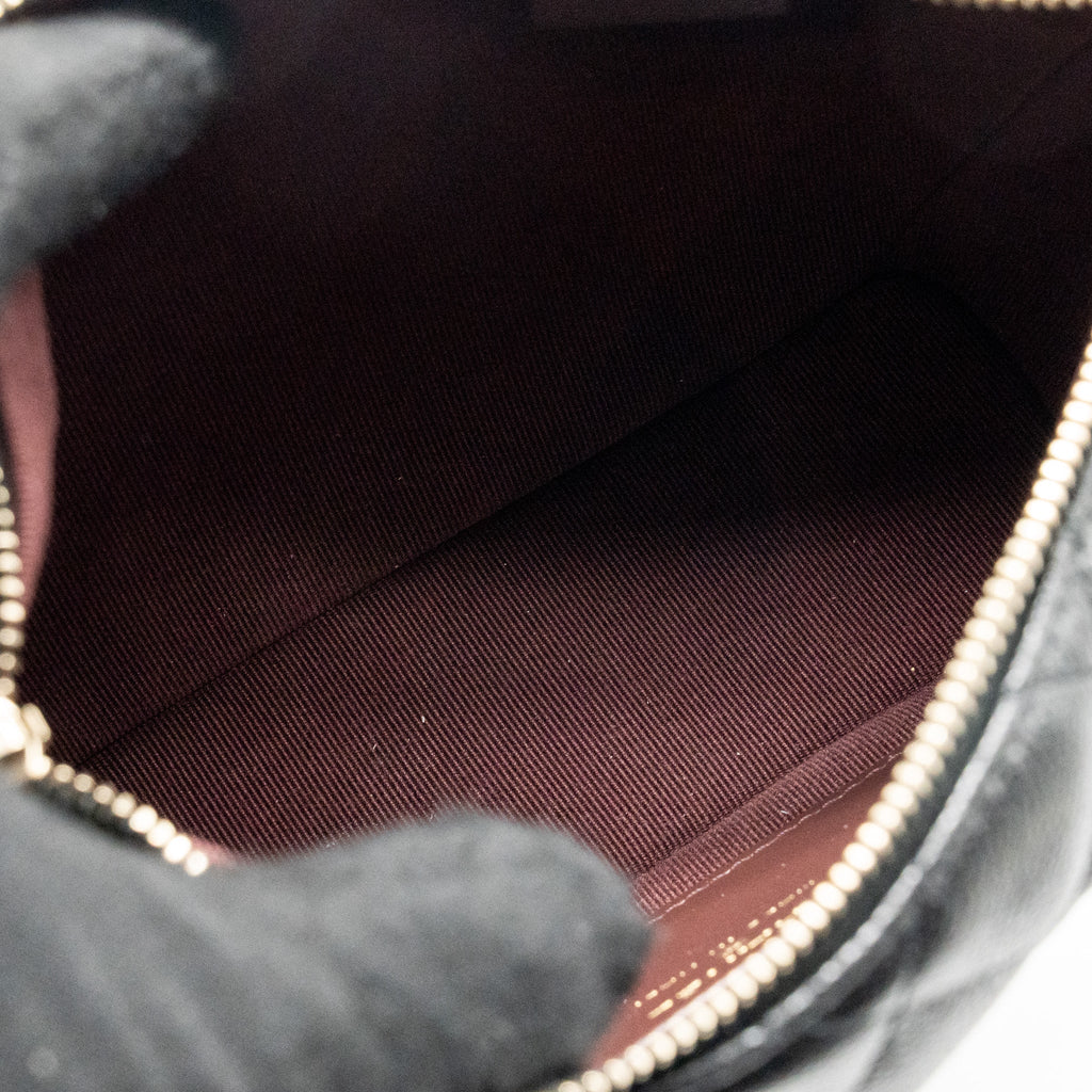 chanel-25c-quilted-hobo-bag-caviar-black-lghwmicrochip
