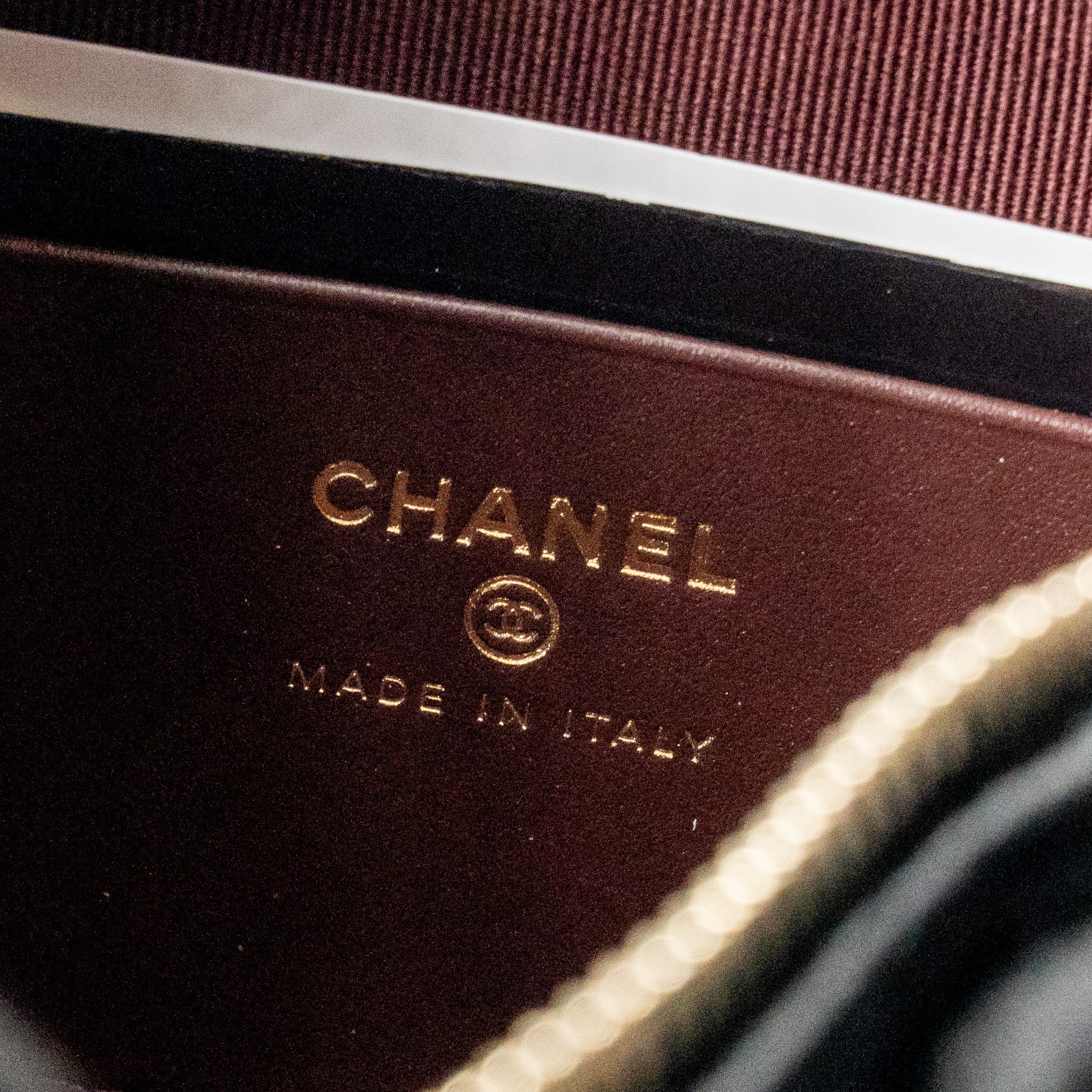 chanel-25c-quilted-hobo-bag-caviar-black-lghwmicrochip
