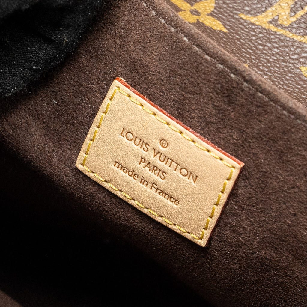 louis-vuitton-pochette-metis-monogram-canvas-ghw-20