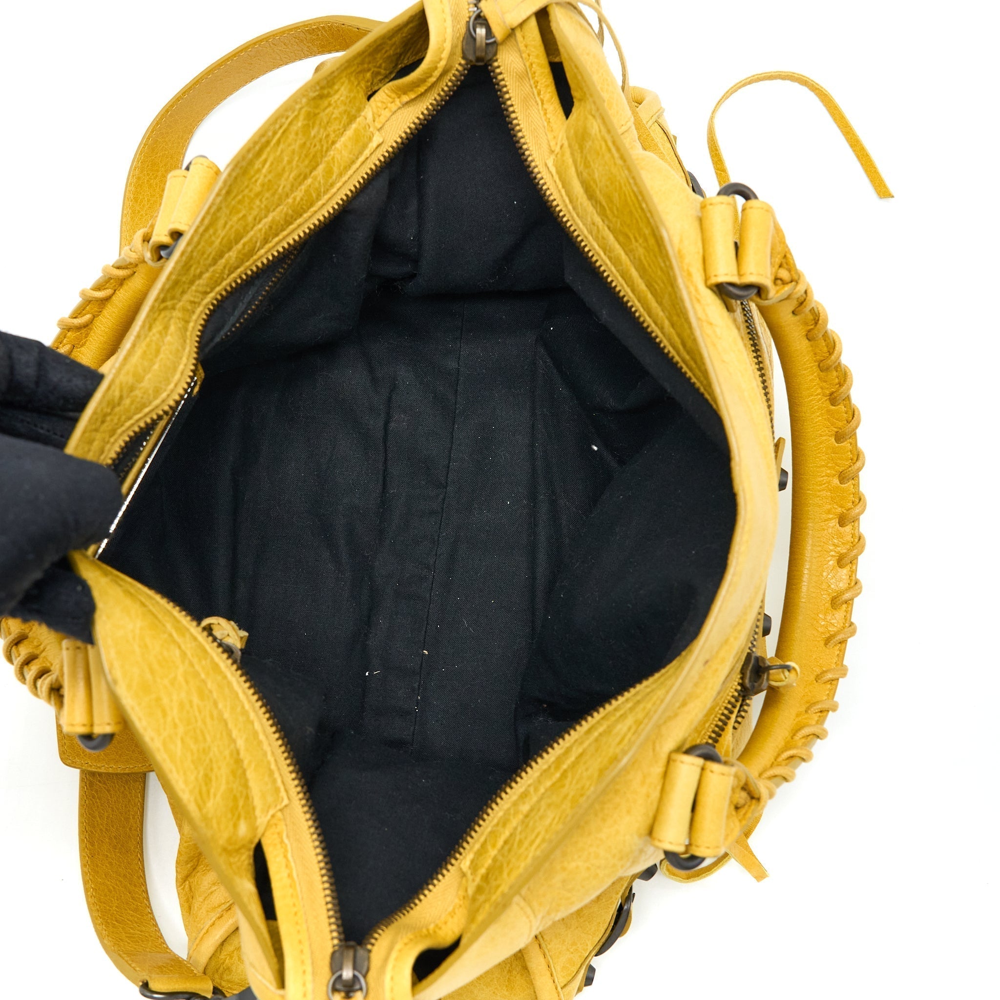 balenciaga-classic-city-bag-lambskin-yellow-black-hardware