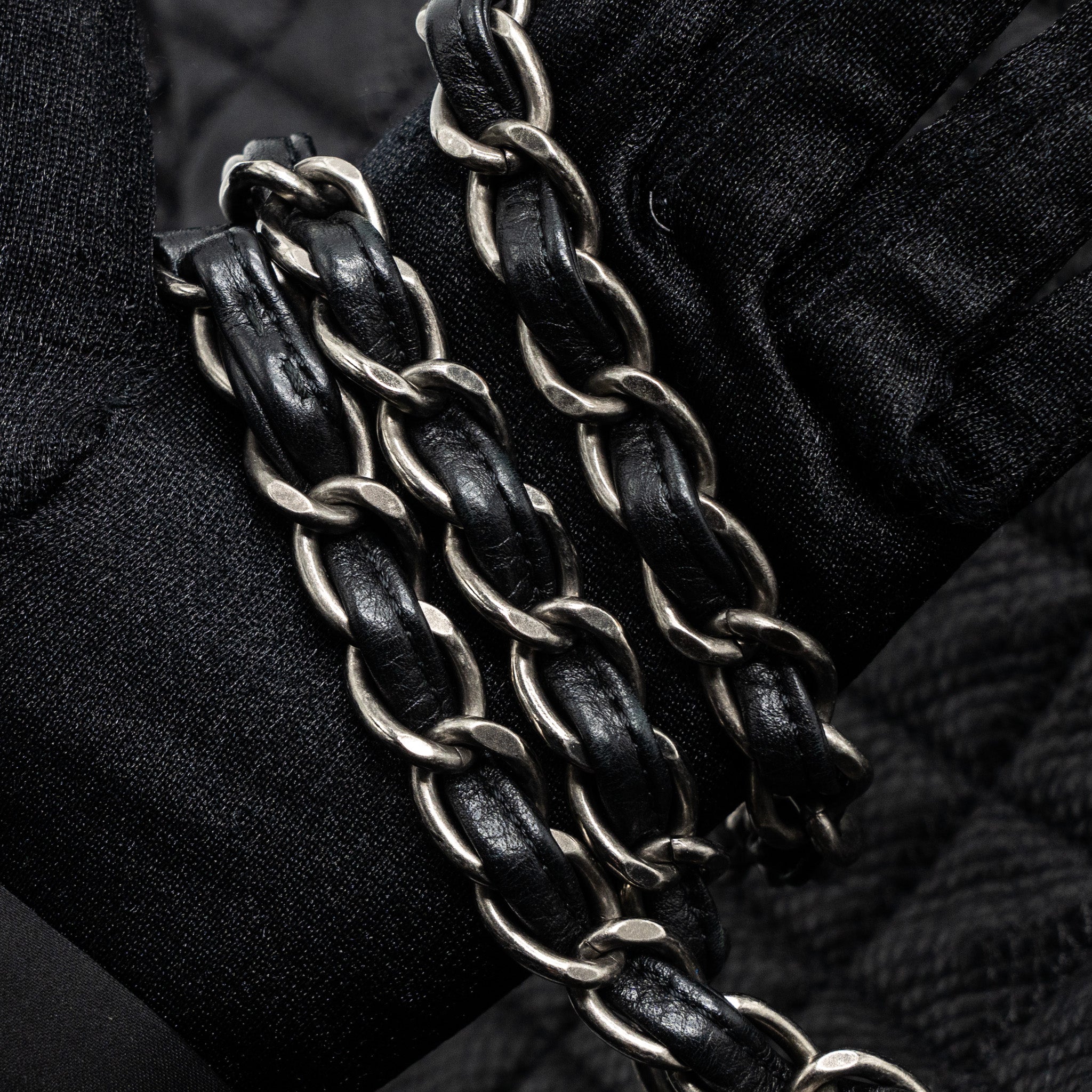 chanel-xxl-classic-travel-flap-calfskin-black-ruthenium-hardware
