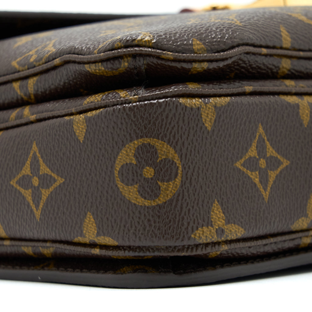 louis-vuitton-pochette-metis-monogram-canvas-ghw-6