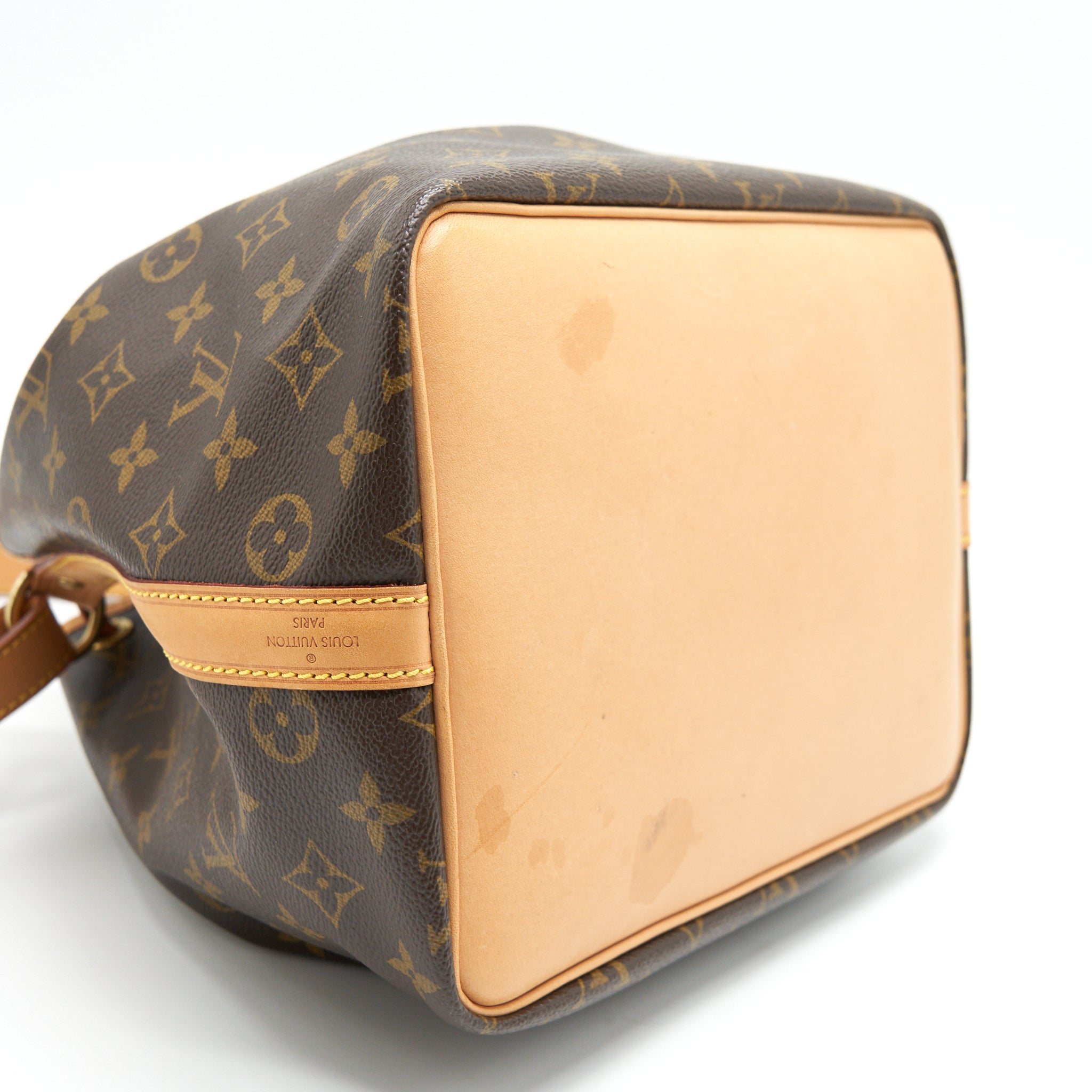 louis-vuitton-petit-noe-monogram-canvas