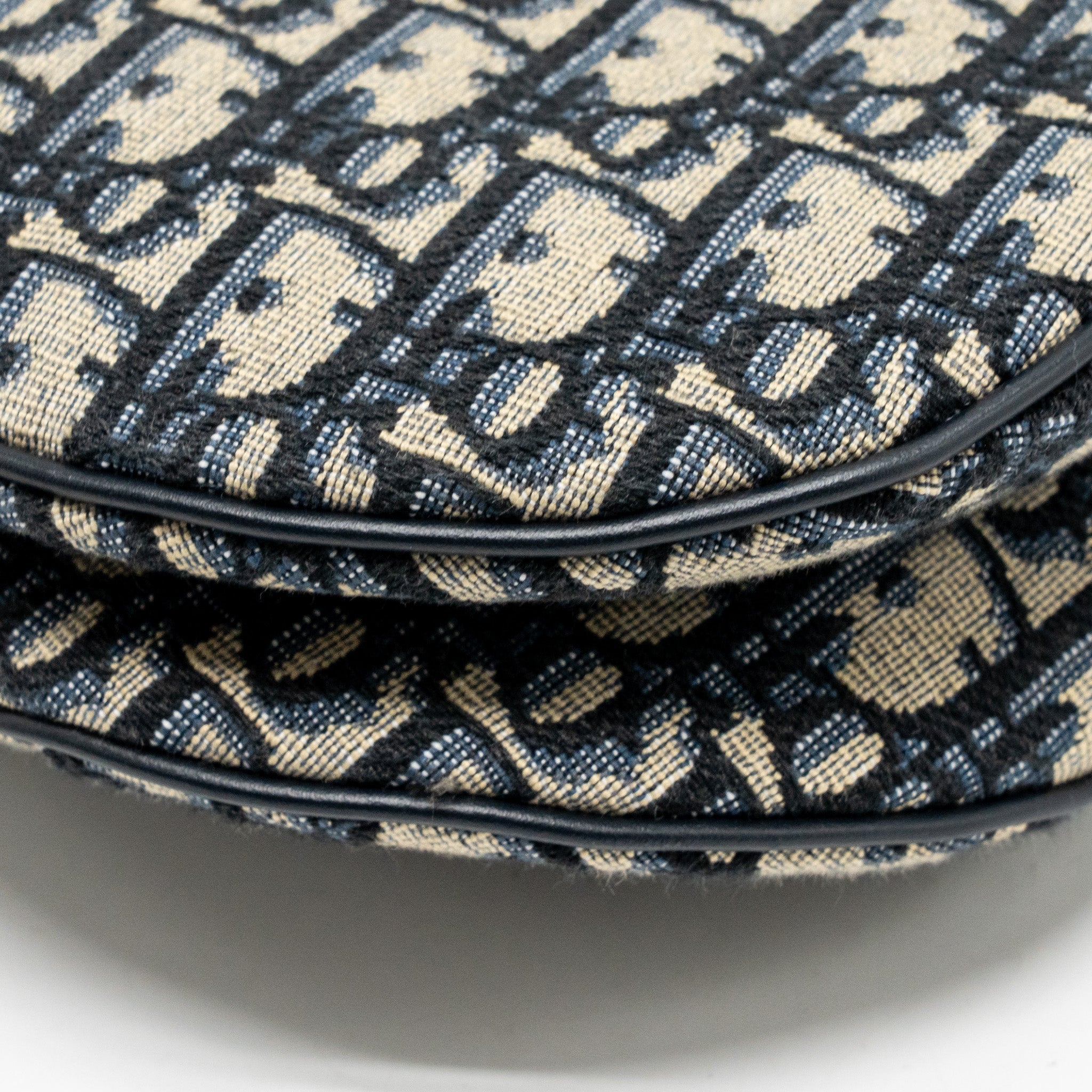 dior-medium-saddle-bag-blue-oblique-canvas-ghw-1