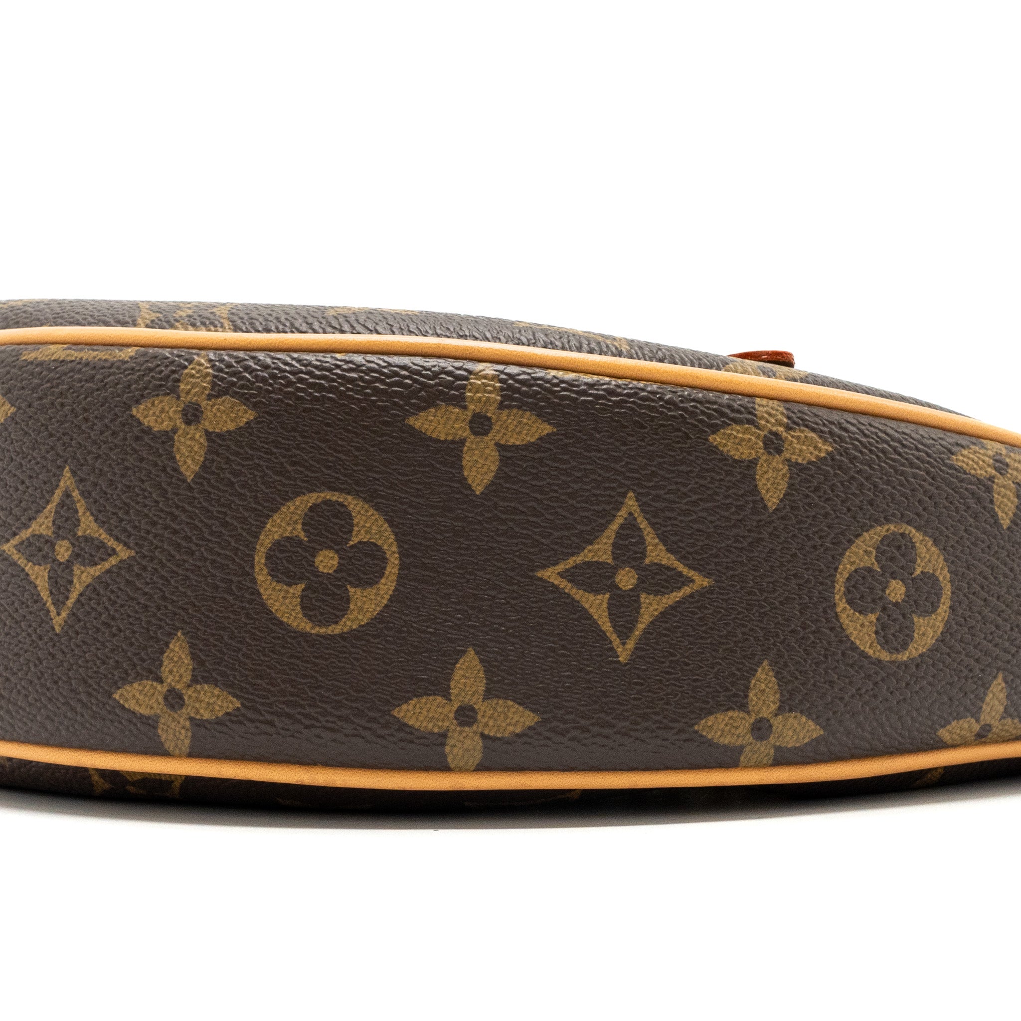 louis-vuitton-loop-bag-monogram-canvas-ghw-new-version-copy
